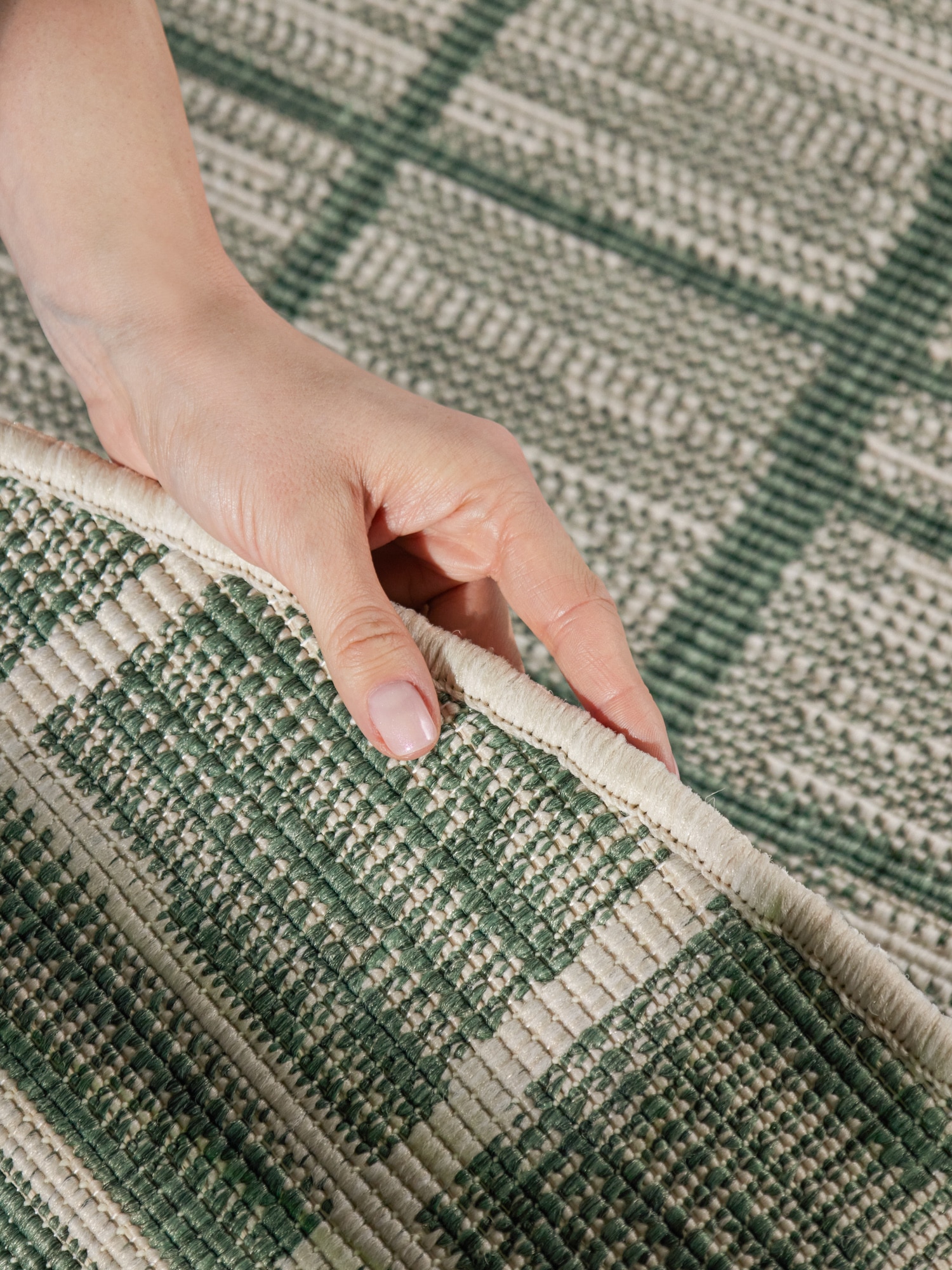 Ted Baker Teppich »Crouch , Wendeteppich« rund 8 mm Höhe Designteppich, Wetterfest, Pflegeleicht, Modern, Wohnzimmer, Terrasse