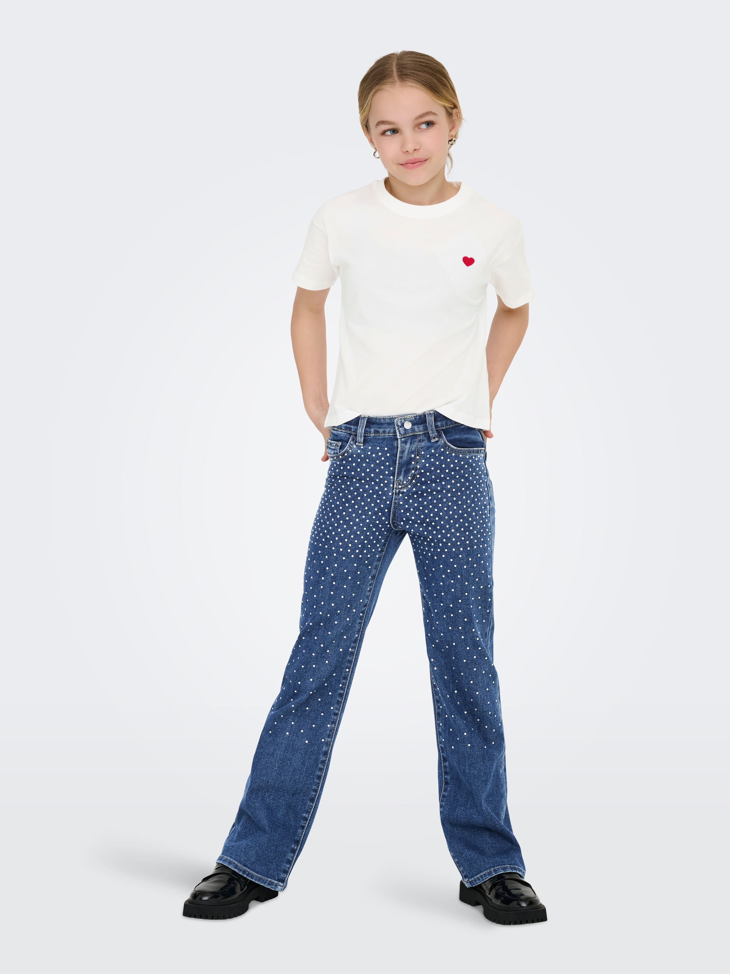 KIDS ONLY Kurzarmshirt »KOGMAIKEN LIFE CROPHEART SS TOP JRS NOOS«, mit kleinem Herzchenmotiv auf der Brust