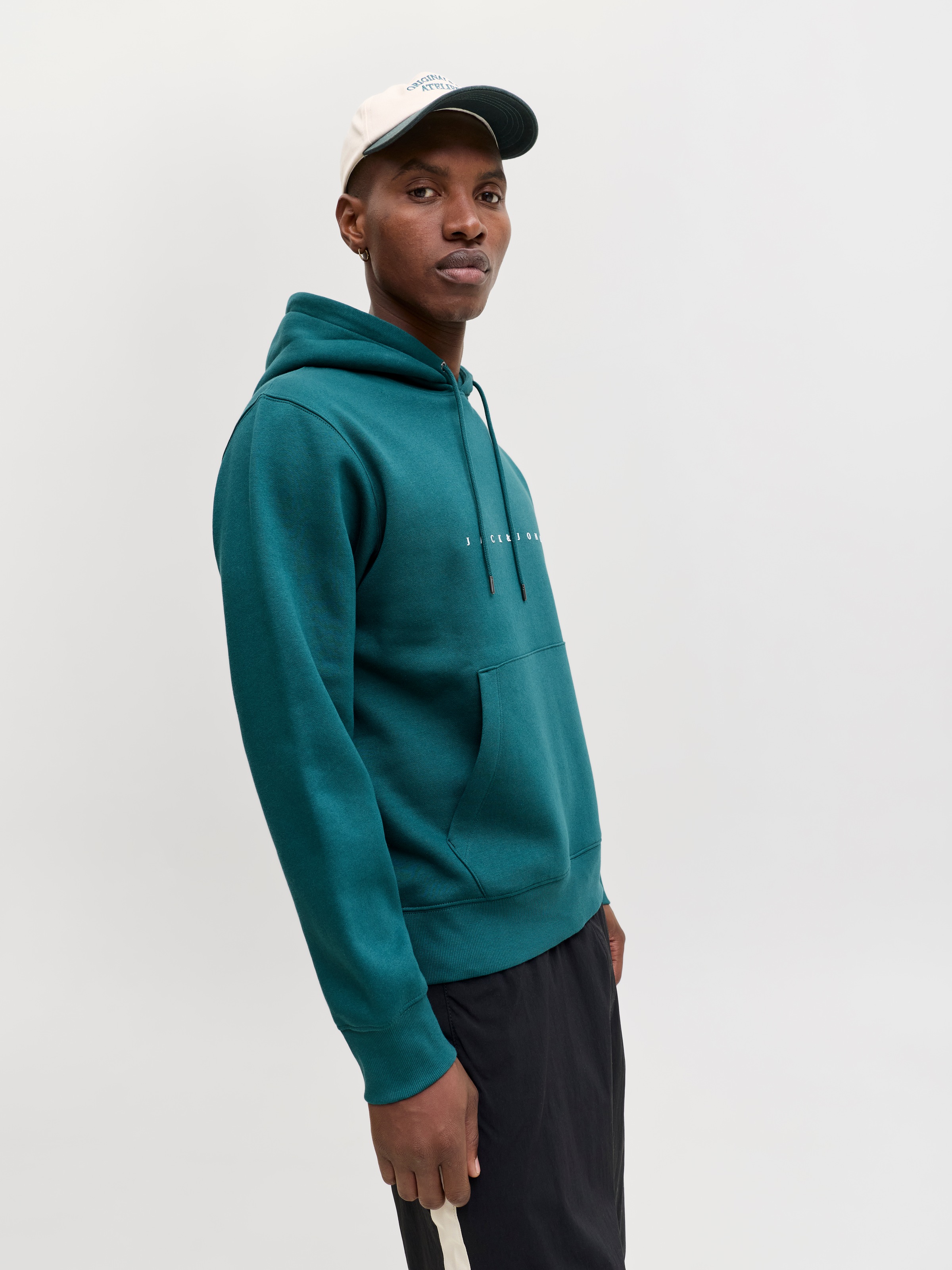Jack & Jones Kapuzensweatshirt »JJESTAR mit 3D-Print und Kapuze für vielseitige Anlässe«, Baumwollmischung, relaxed fit
