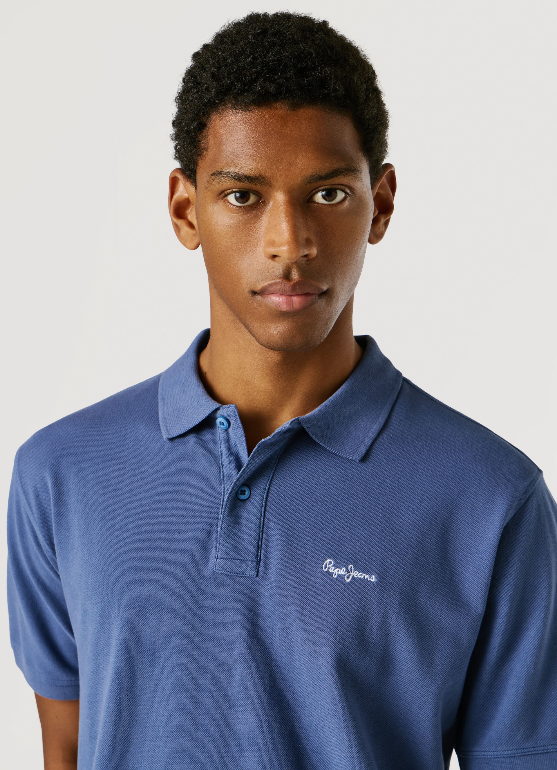 Pepe Jeans Poloshirt »OSCAR« aus Baumwoll-Piqué, mit Logostickerei