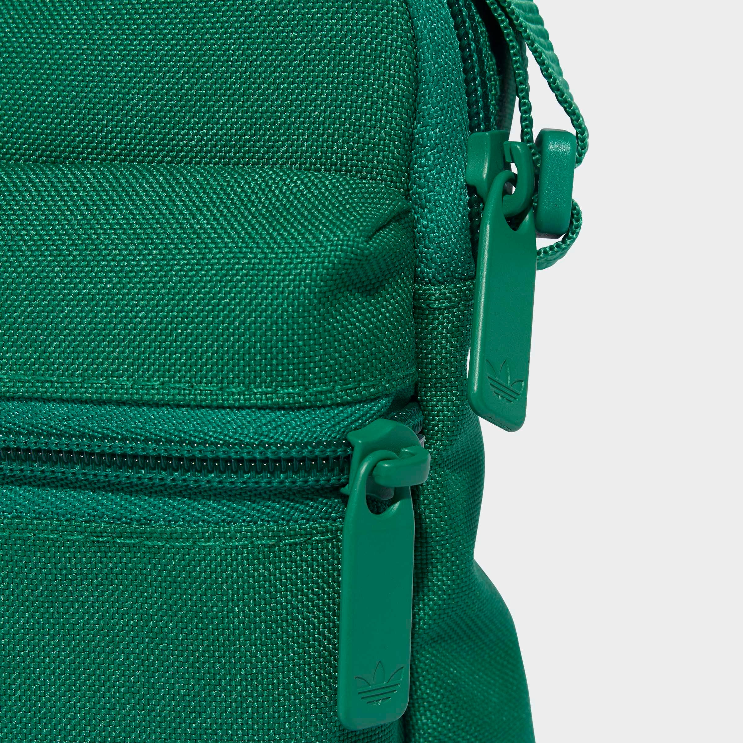 adidas Originals Sporttasche »ADICOLOR CLASSIC FESTIVAL« aus Polyester, kompakte Größe