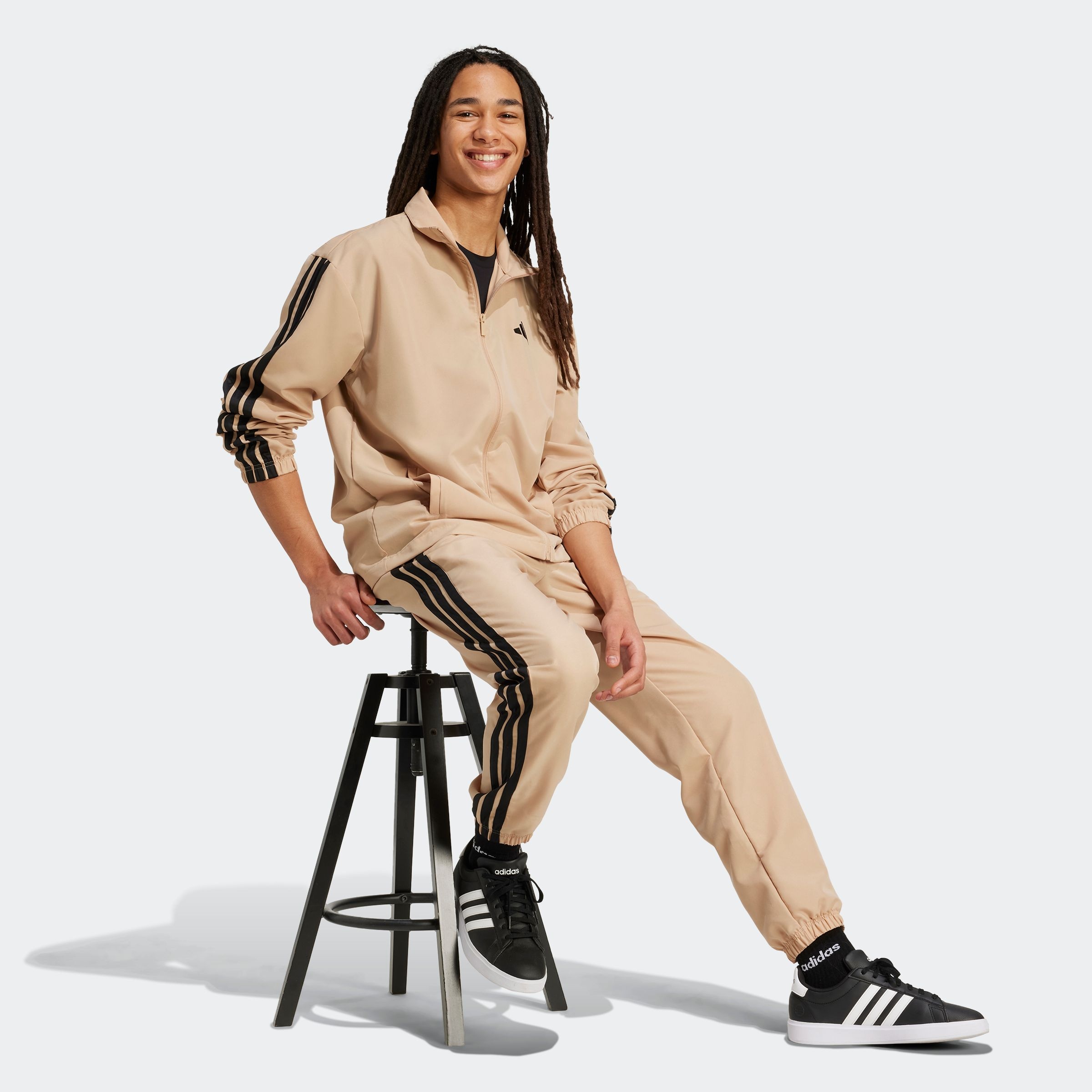 adidas Sportswear Trainingsanzug »3-STREIFEN WOVEN« 2 Stk. zweiteiliges Set, aus Polyester, mit durchgehendem Reißverschluss