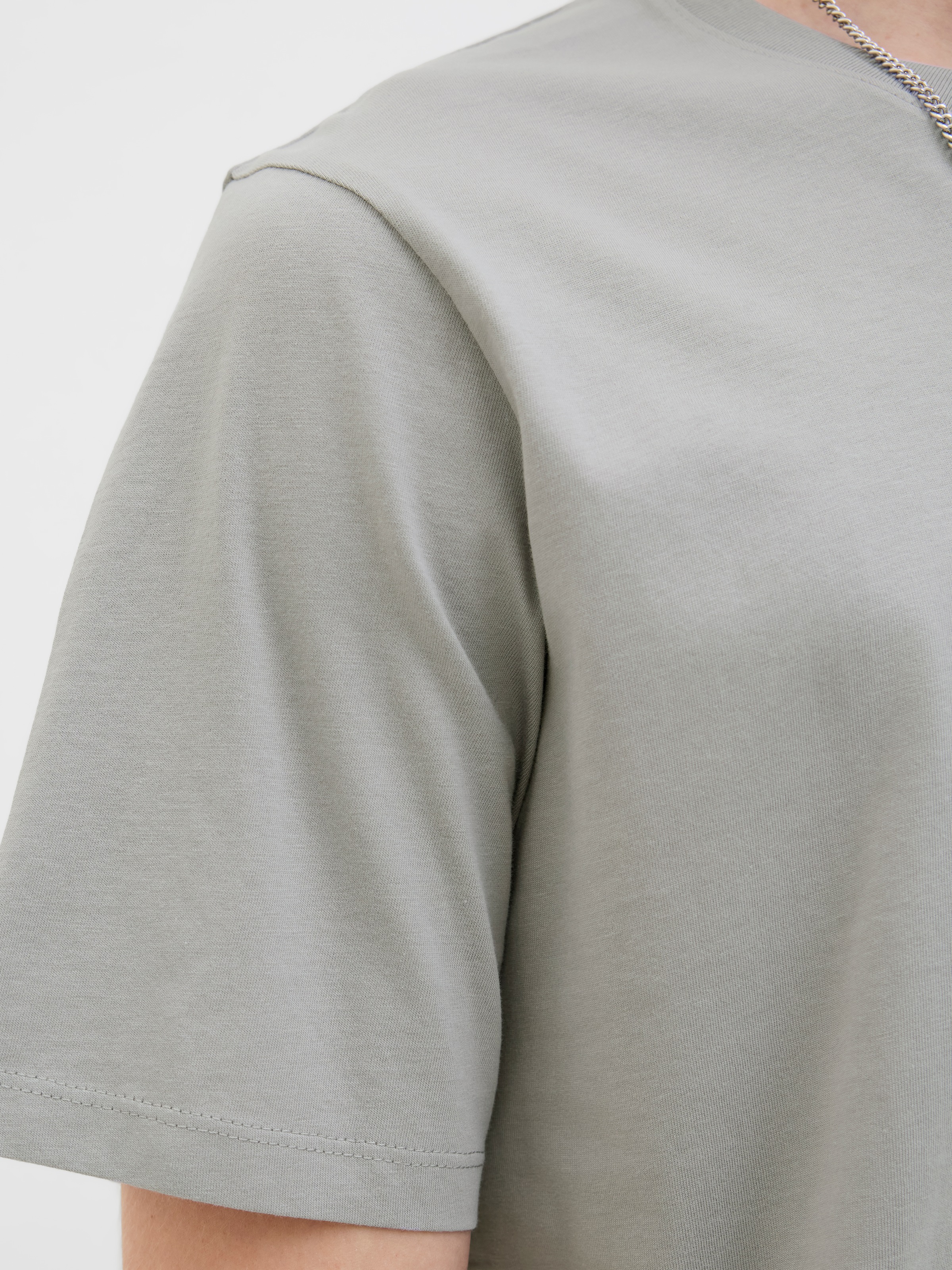 Jack & Jones Rundhalsshirt »JJECORP GRAPHIC TEE SS O-NECK NOOS«, mit Logo Print