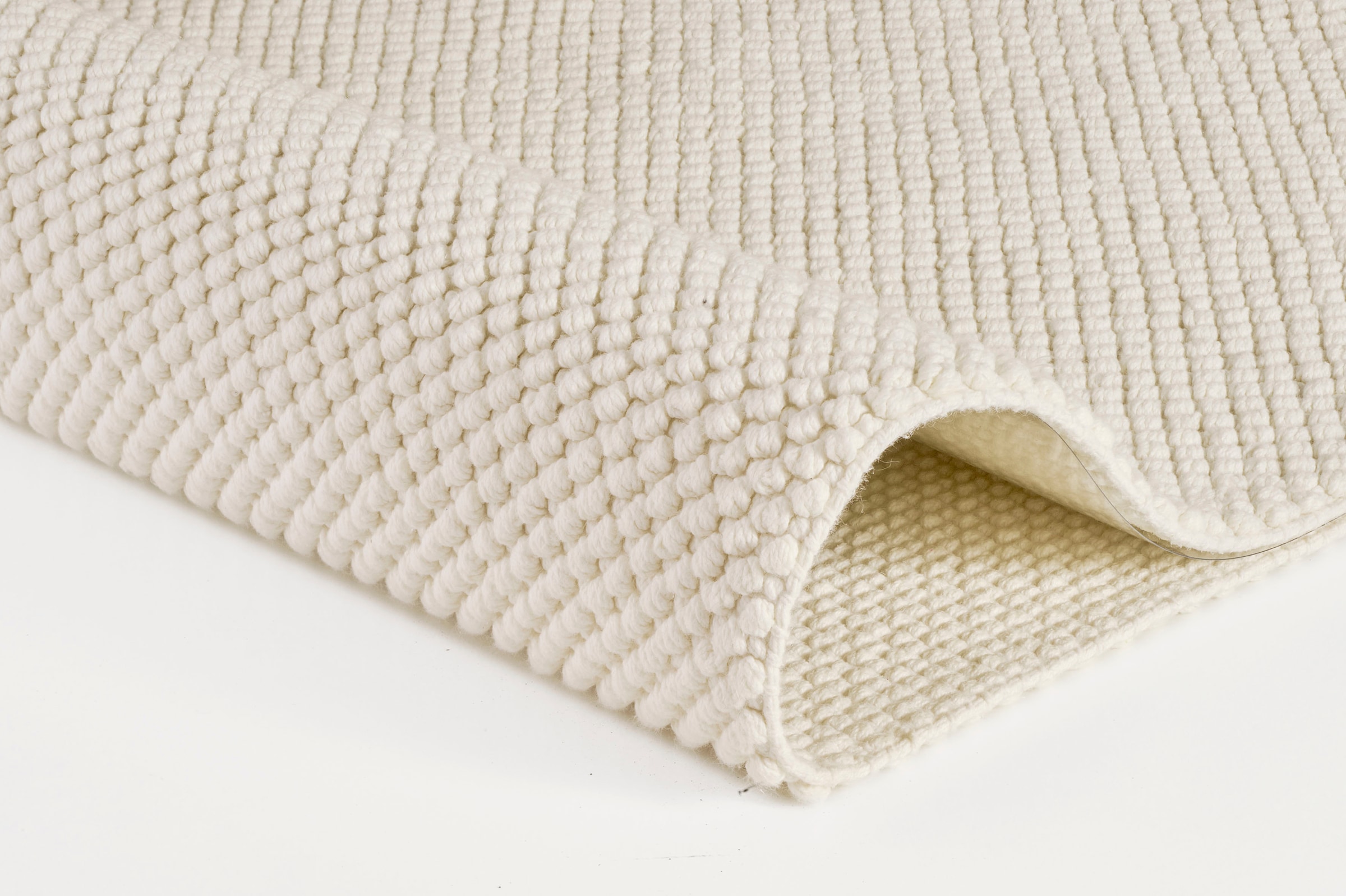 Kleine Wolke Badematte »Punto«, rutschhemmend beschichtet, fußbodenheizungsgeeignet, Badteppich, Uni Farben, Oberfläche reine Baumwolle