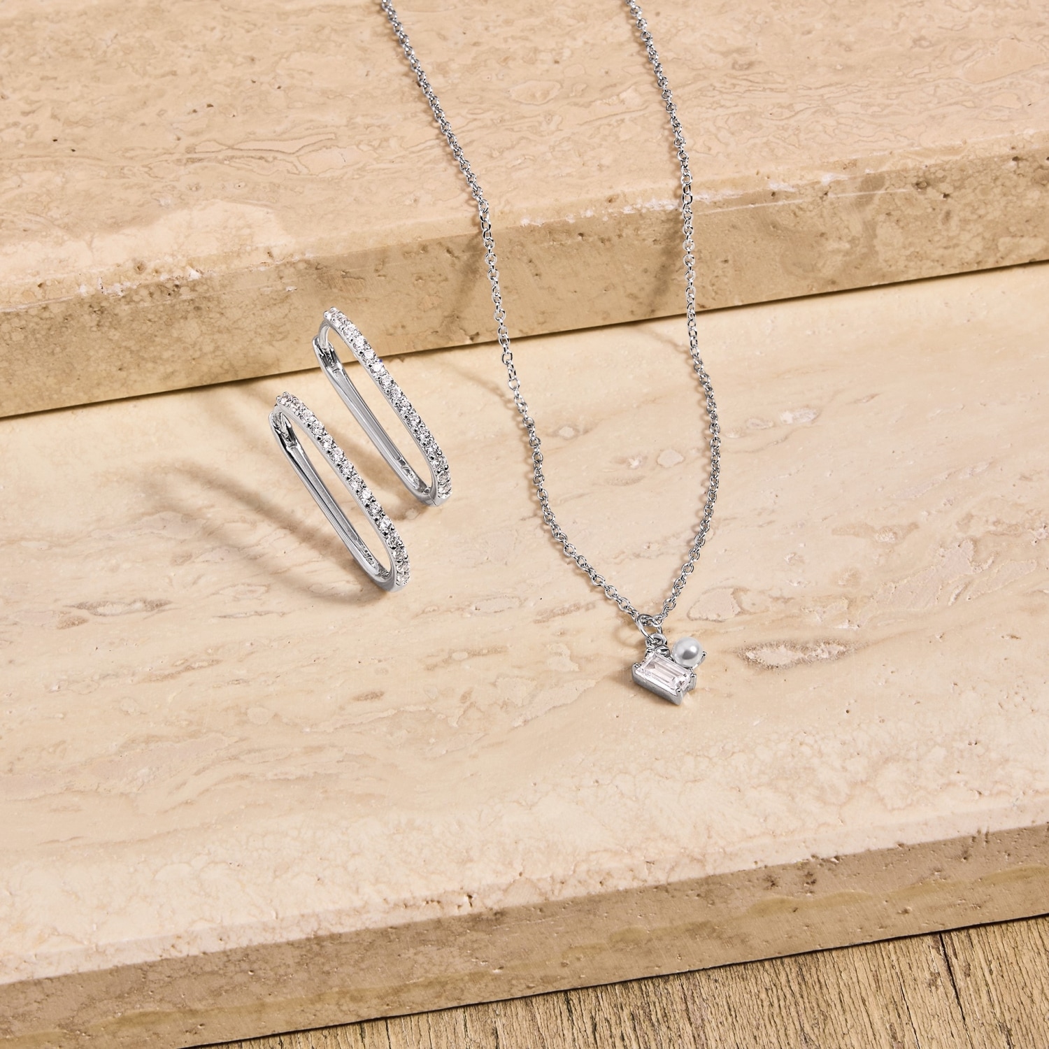 s.Oliver Kette mit Anhänger »Rechteck/Perle« mit Zirkonia (synth.) - mit Muschelkernperle