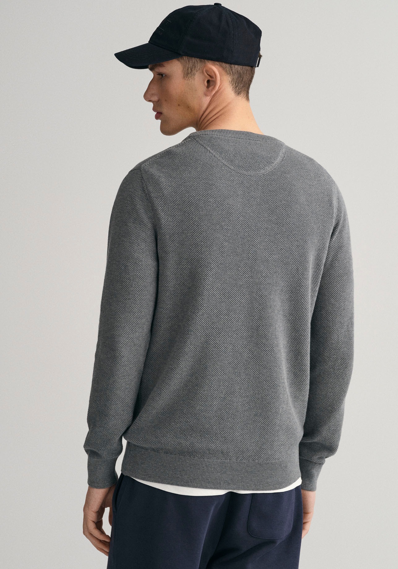 Gant Rundhalspullover »COTTON PIQUE C-NECK«, mit Logostickerei auf der Brust