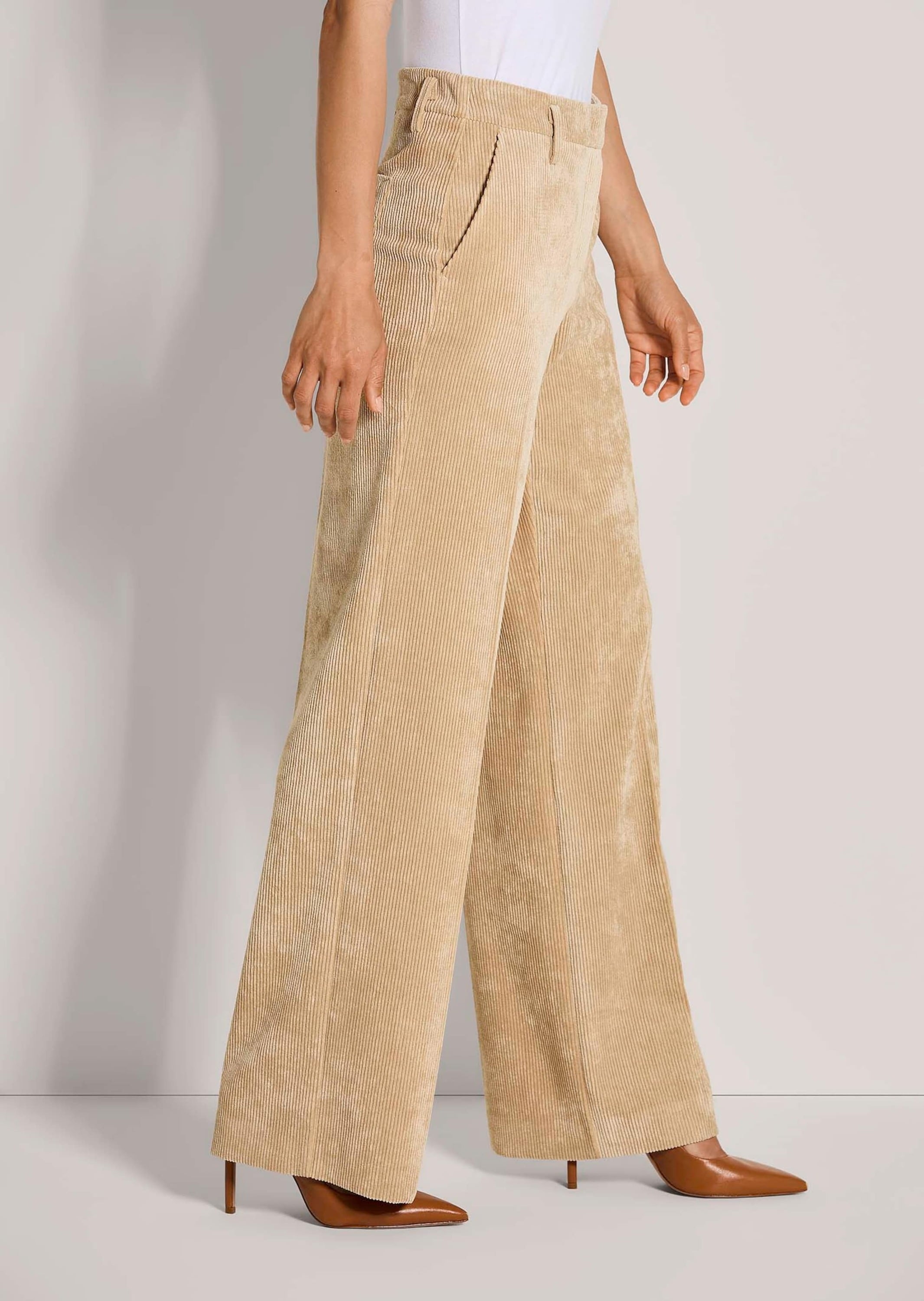 MADELEINE Cordhose »Cordhose Weite Cordhose mit Bügelfalten«  Weite Cordhose mit Bügelfalte