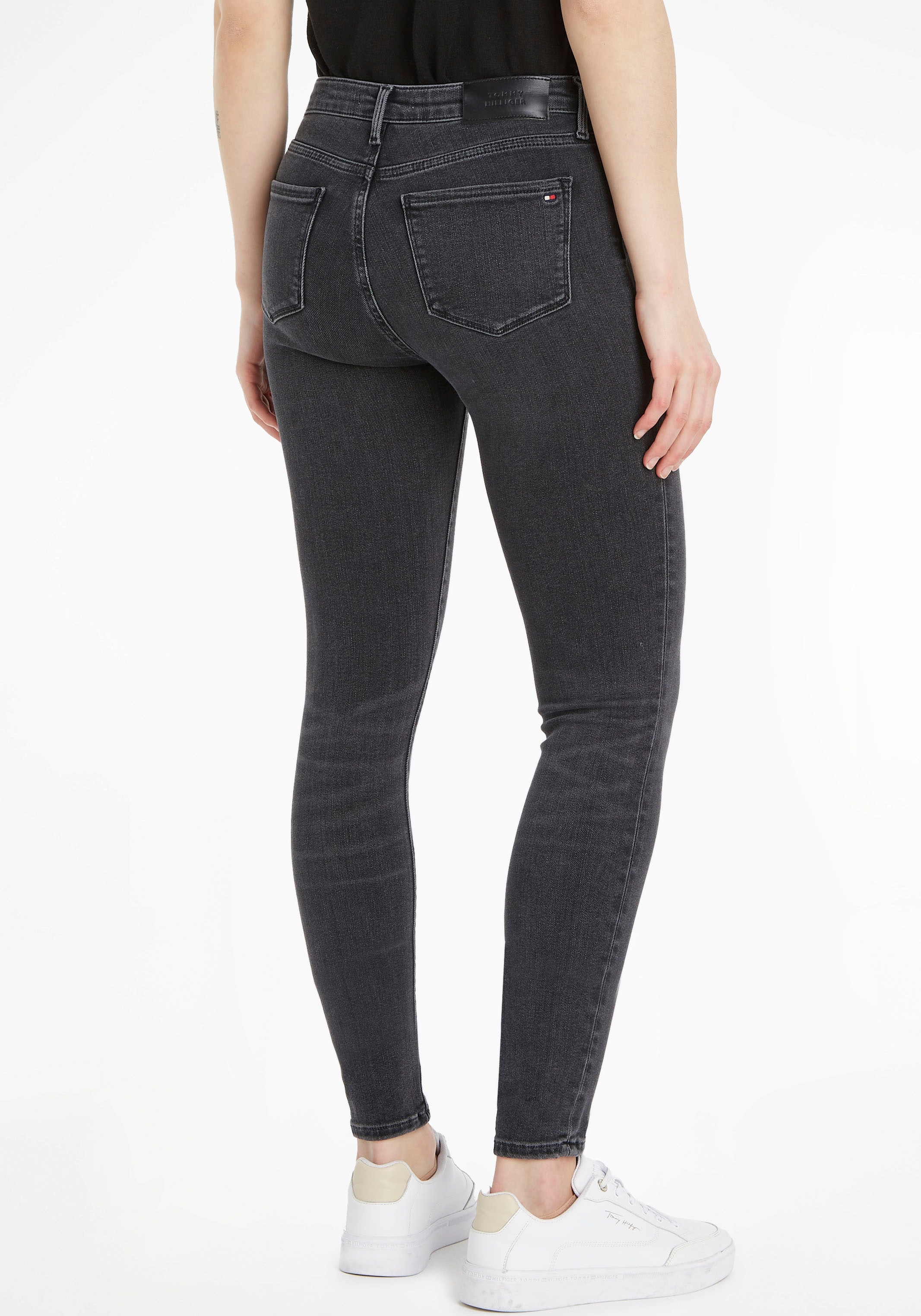 Tommy Hilfiger Skinny-fit-Jeans »TH FLEX COMO SKINNY RW GYA«, (TH FLEX COMO SKINNY RW), mit Tommy Hilfiger Logo-Badge