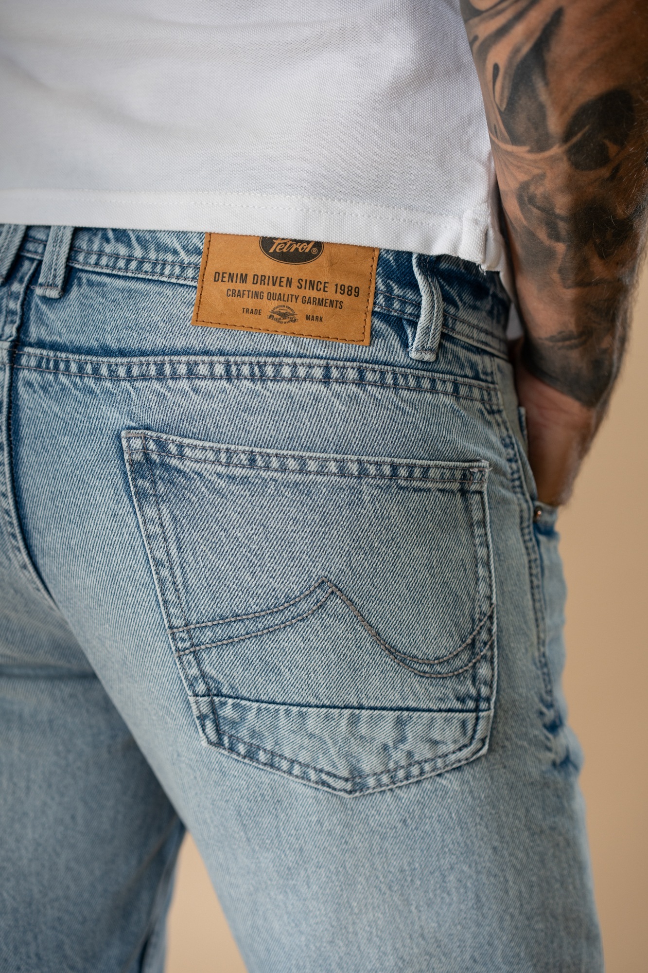 Petrol Industries Straight-Jeans mit optisch 2teiliger Gesäßtasche