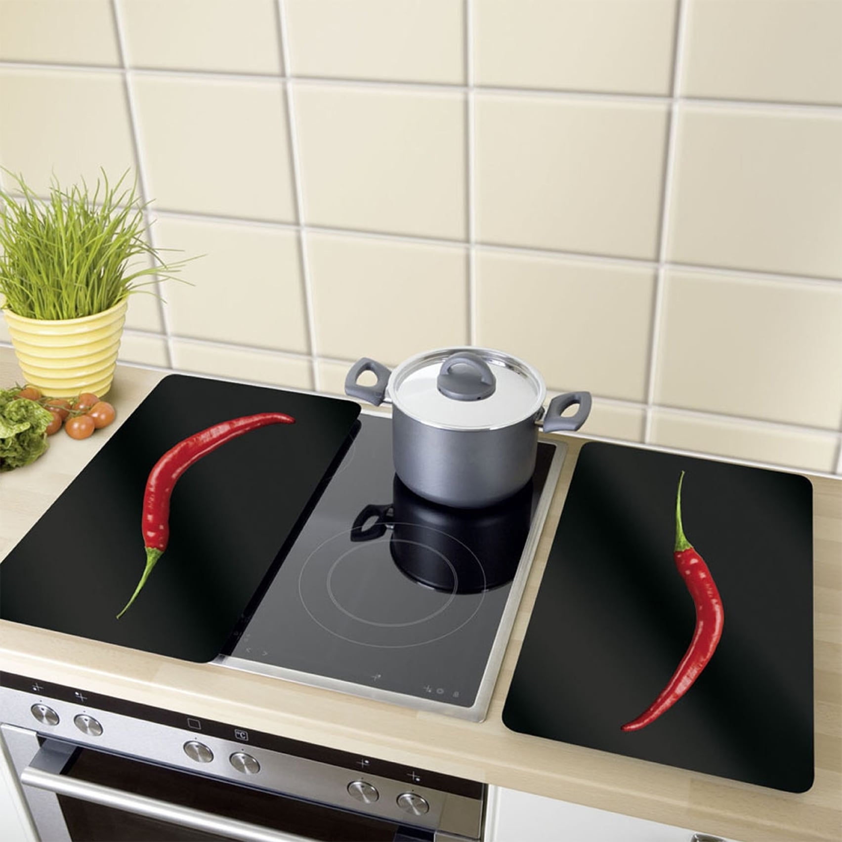 WENKO Herd-Abdeckplatte »Universal Modell Hot Peperoni«, (Set, 2 tlg.), Herdabdeckung für alle Herdarten, kratzfest, mit rutschfesten Füßen