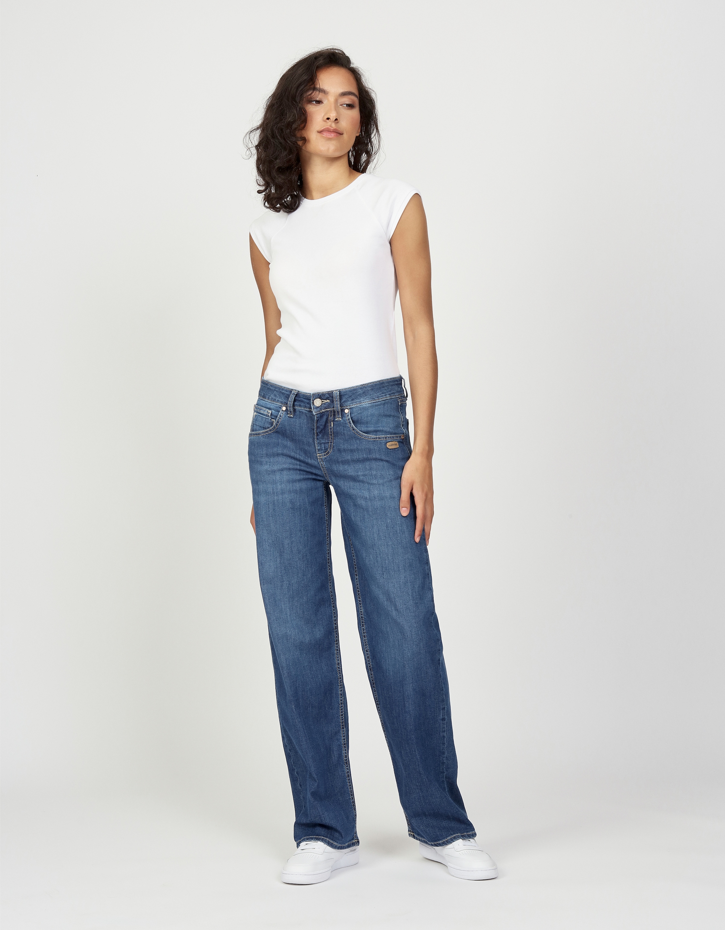 GANG Straight-Jeans »94RIVER«, mit zusätzlicher kleiner Gesäßtasche