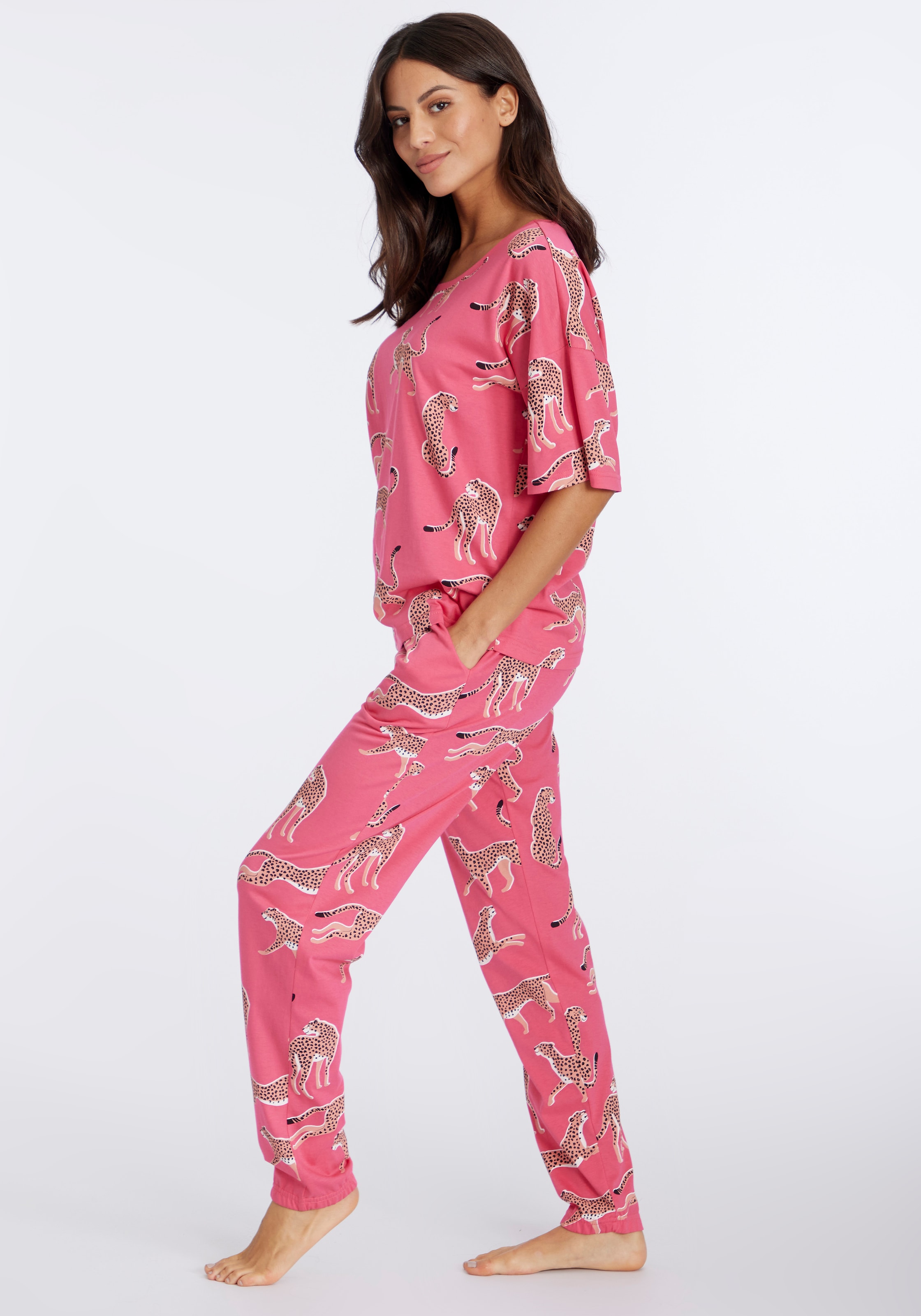 Vivance Dreams Pyjama, (2 tlg.), mt Animal Alloverprint