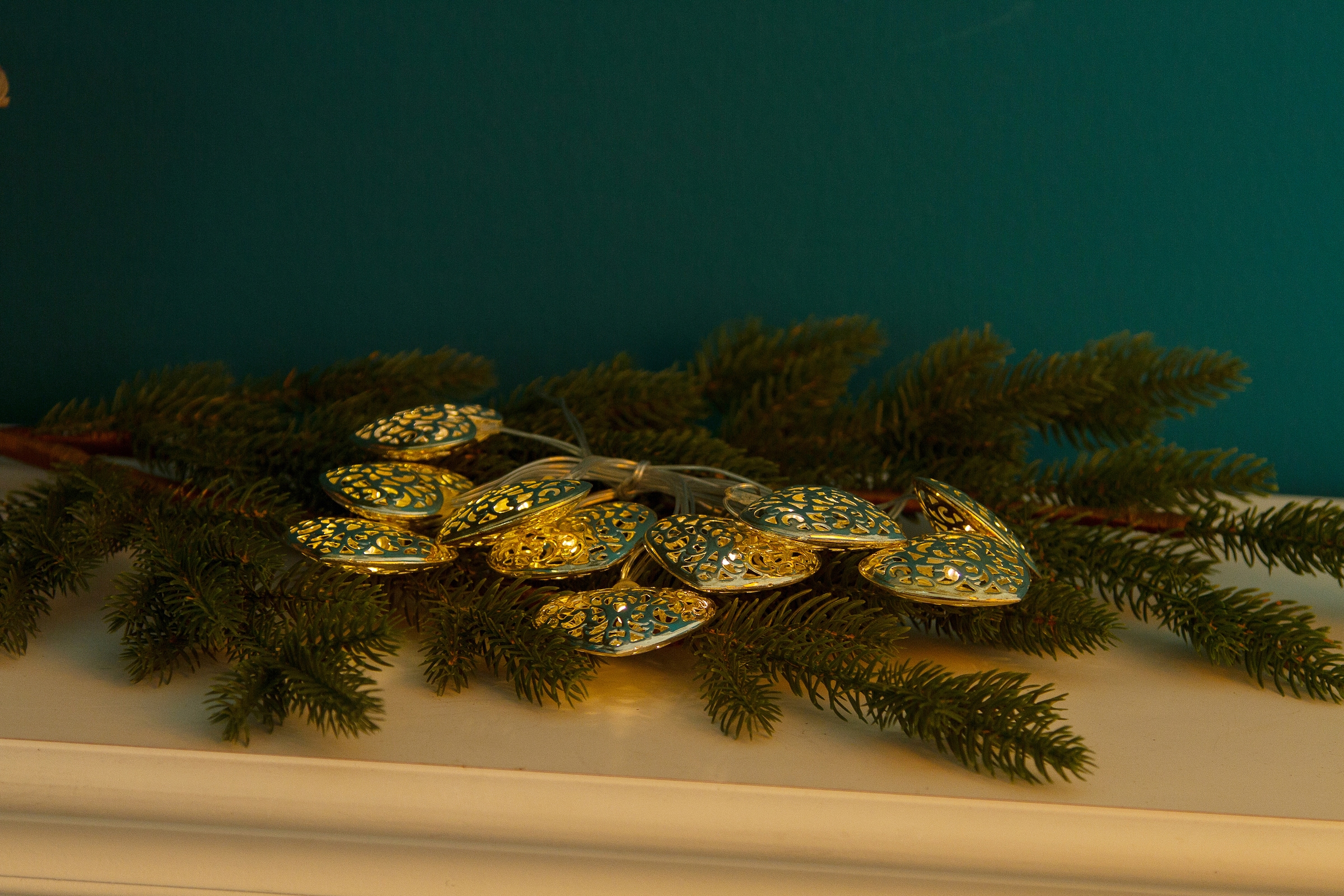 Myflair Möbel & Accessoires Dekoobjekt »LED-Lichterkette, Weihnachtsdeko«, mit 10 LEDs, in Herzform mit Ornamenten, Länge ca. 180 cm