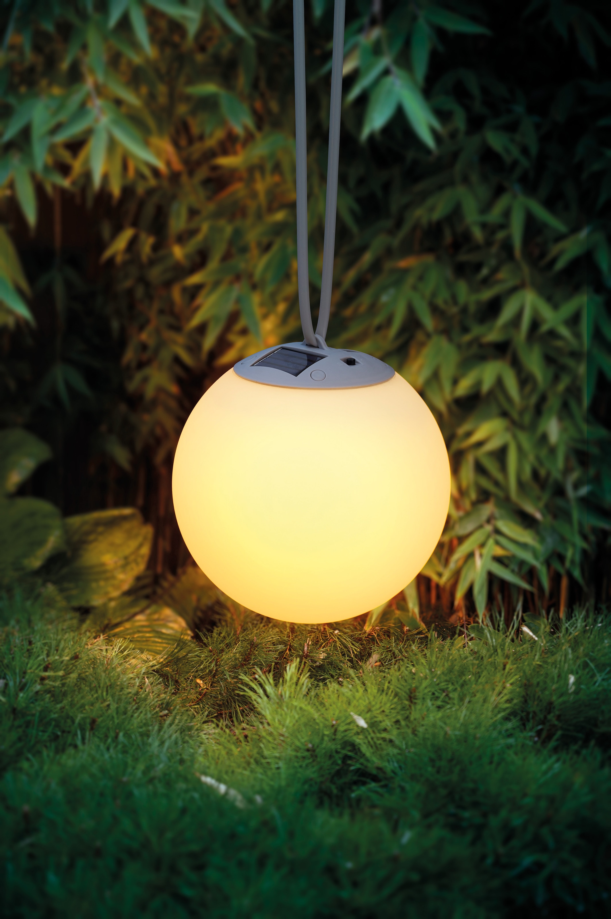 OTTO home LED Solarleuchte »Ollira, LED-Solar Kugel Ø 20 cm, hängend« LED-Modul 1 Stk. RGB | Warmweiß mit Aufhänung