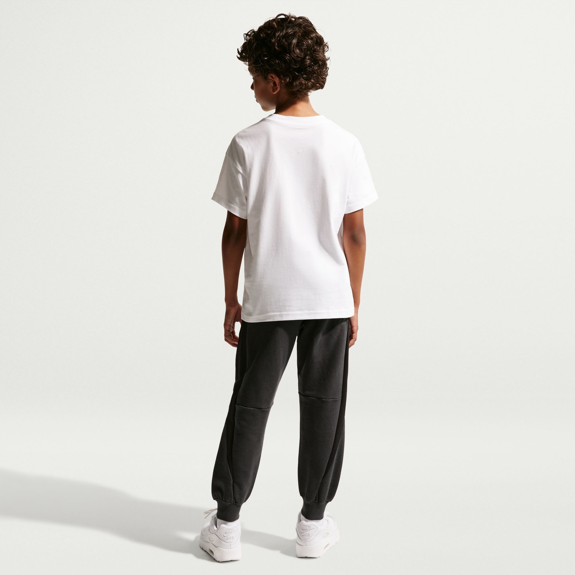 Nike Sportswear T-Shirt »Nike Sportswear Big Kids' T-Shirt« Für Kinder und Jugendliche