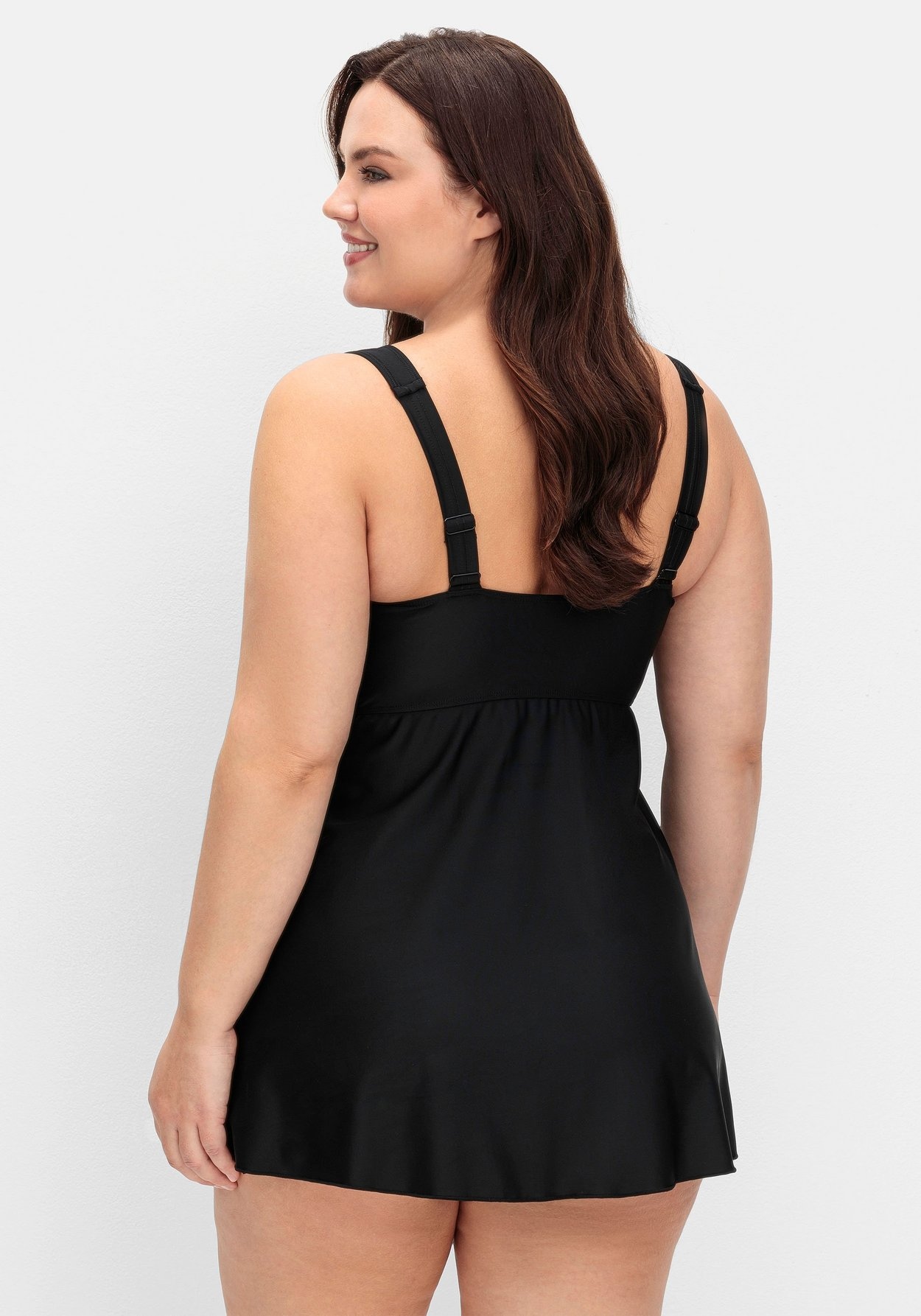 Sheego Tankini-Top »Langes Tankini-Oberteil mit Softcups, leichter Shapingeffekt«