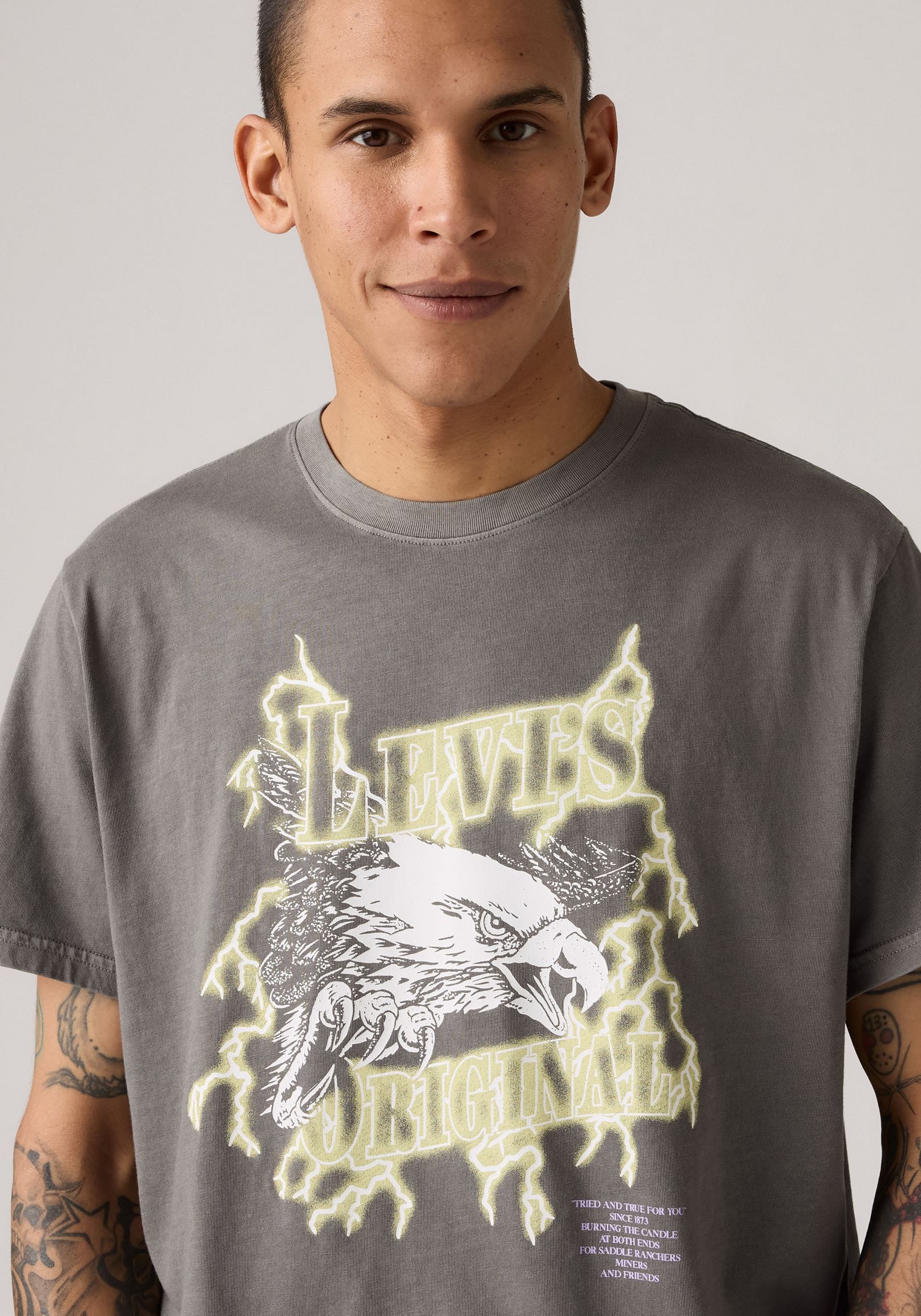 Levi's® T-Shirt »SS RELAXED FIT TEE«, mit Logo Druck