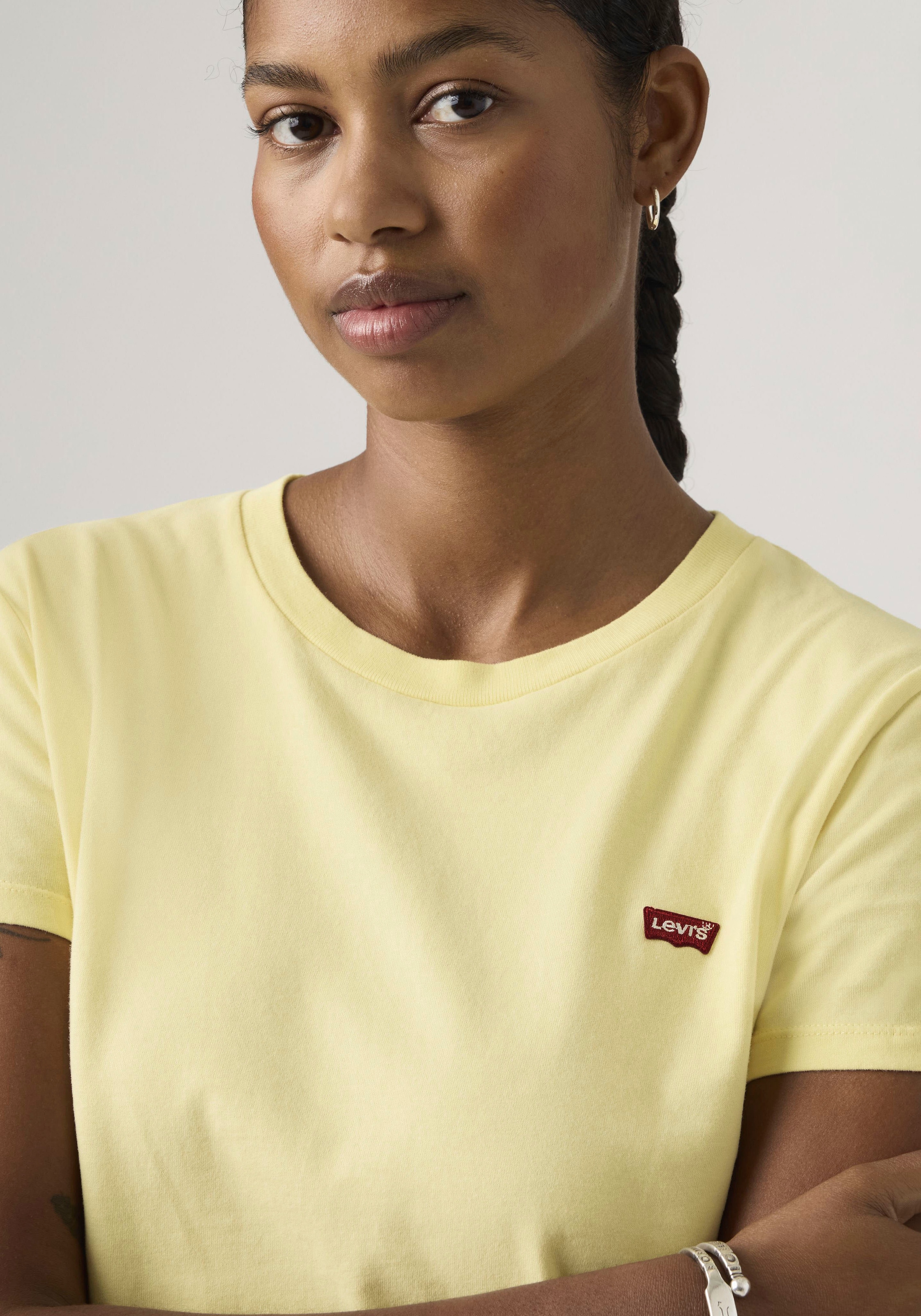 Levi's® T-Shirt »TEE Minilogo« mit kleiner Logostickerei