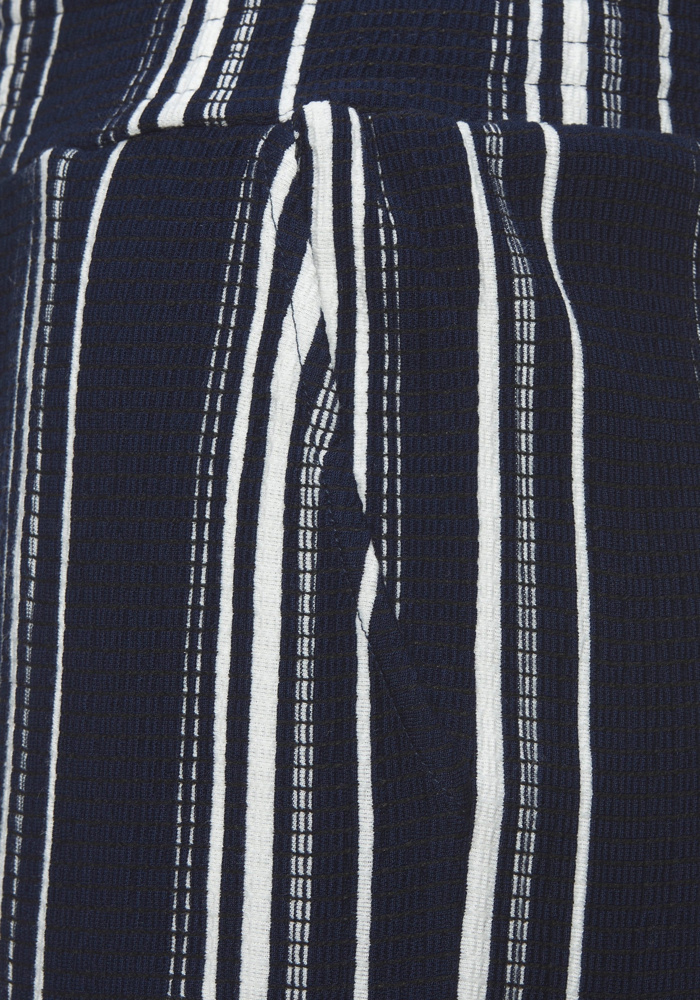 LASCANA 7/8-Hose »mit locker-luftigem Bein«  aus strukturierter Ware, sommerliche Schlupfhose, Strandhose
