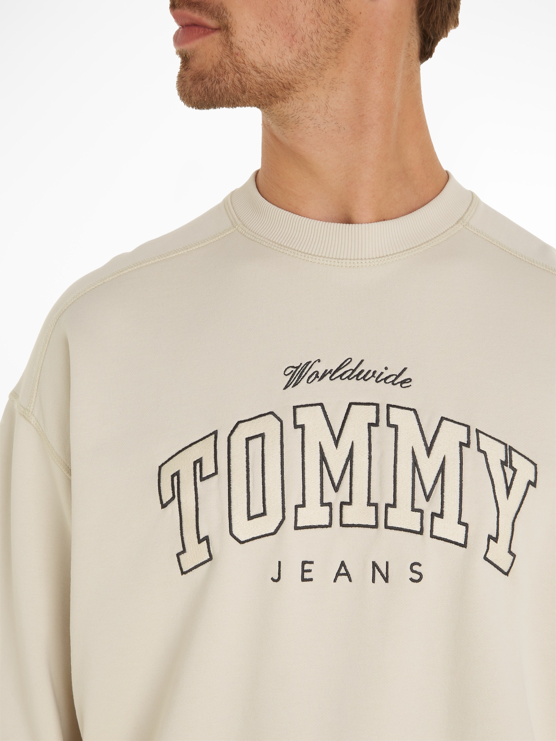 Tommy Jeans Sweatshirt »TJM BOXY VARSITY CREW EXT«