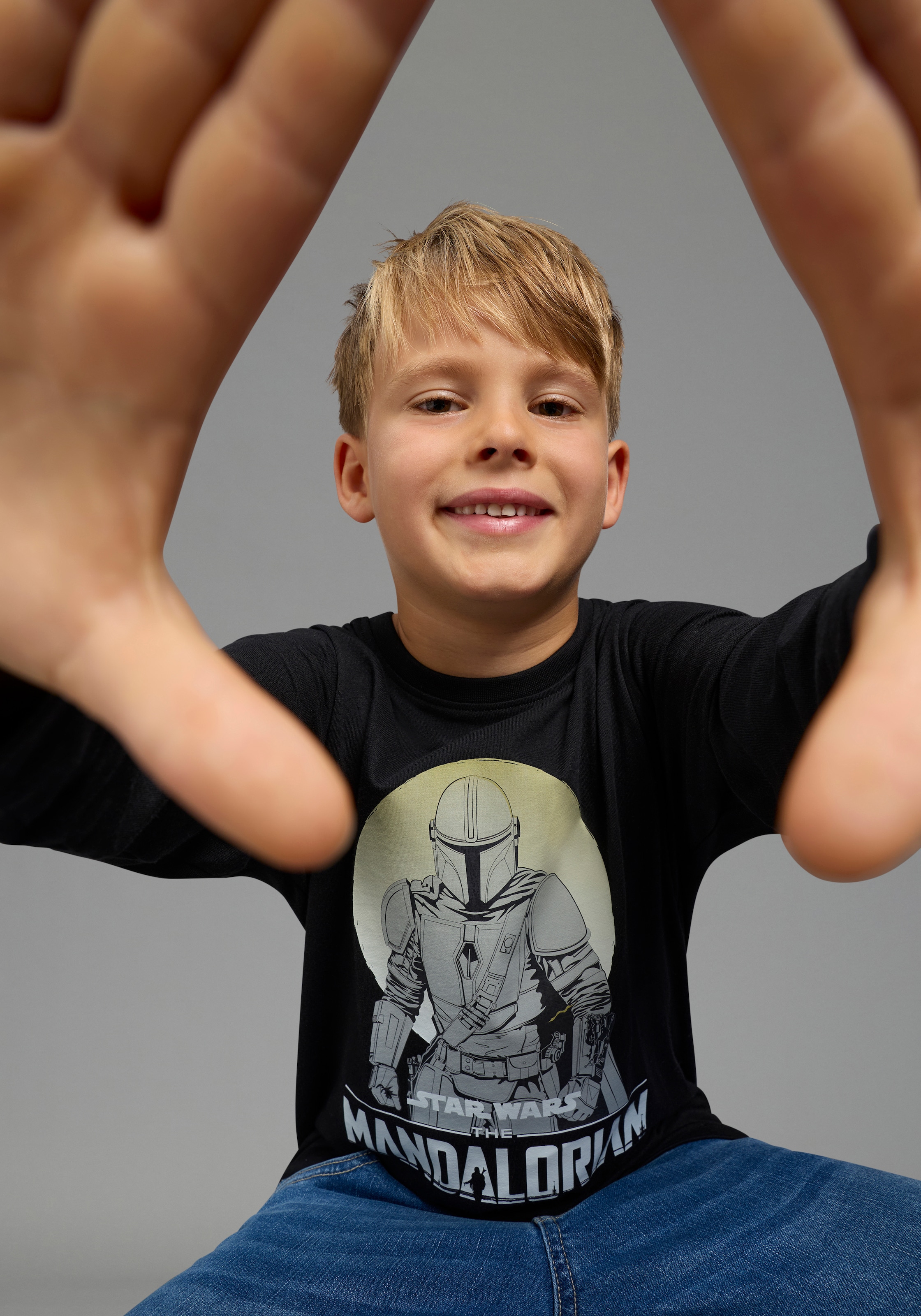 KIDSWORLD Langarmshirt »STAR WARS: MANDALORIAN Shirt, Disney« Basic-Passform, Langarm, modischer Stil, mit Rundhalsausschnitt