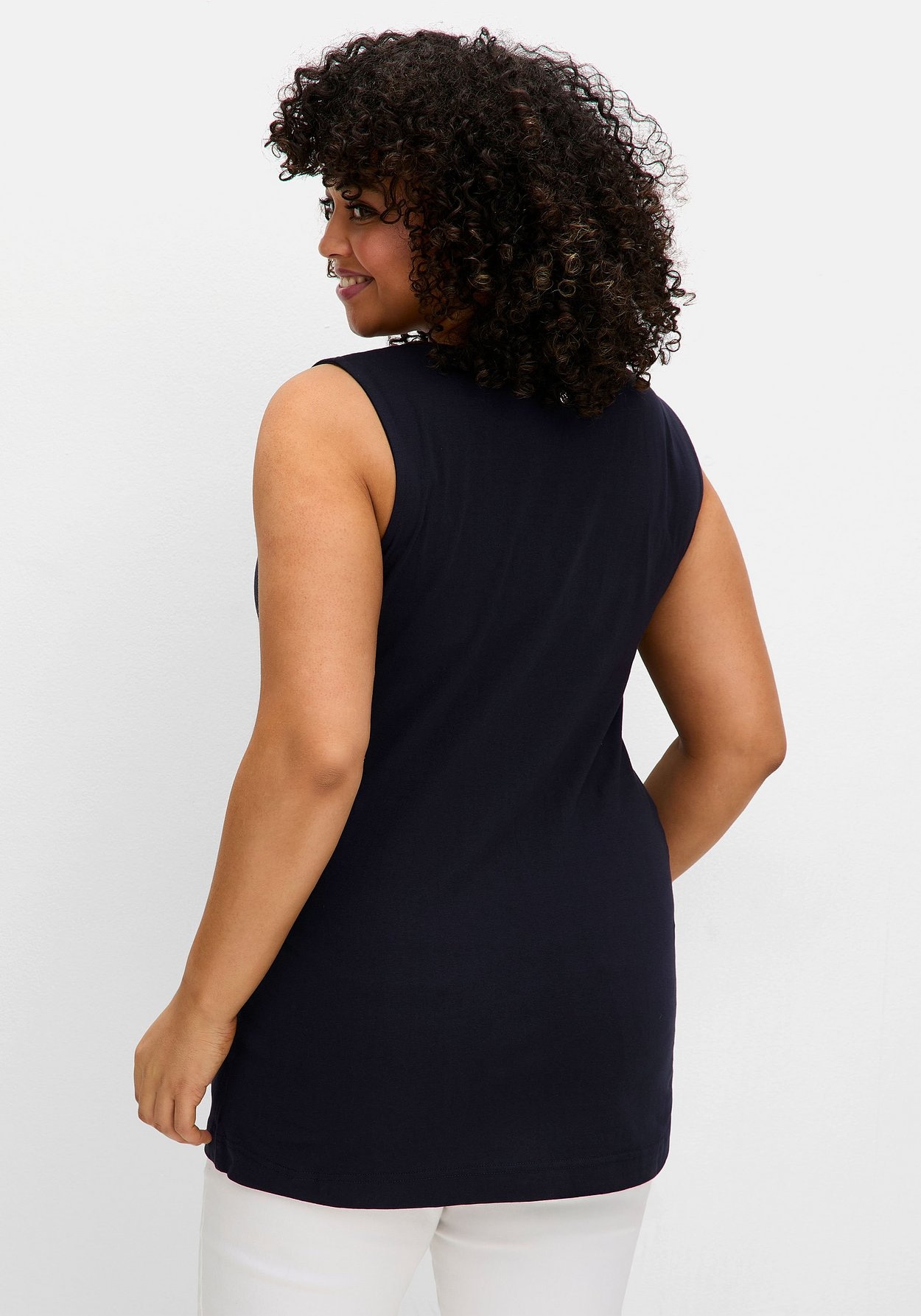 Sheego Tanktop »Doppellagiges Top mit Herzausschnitt«
