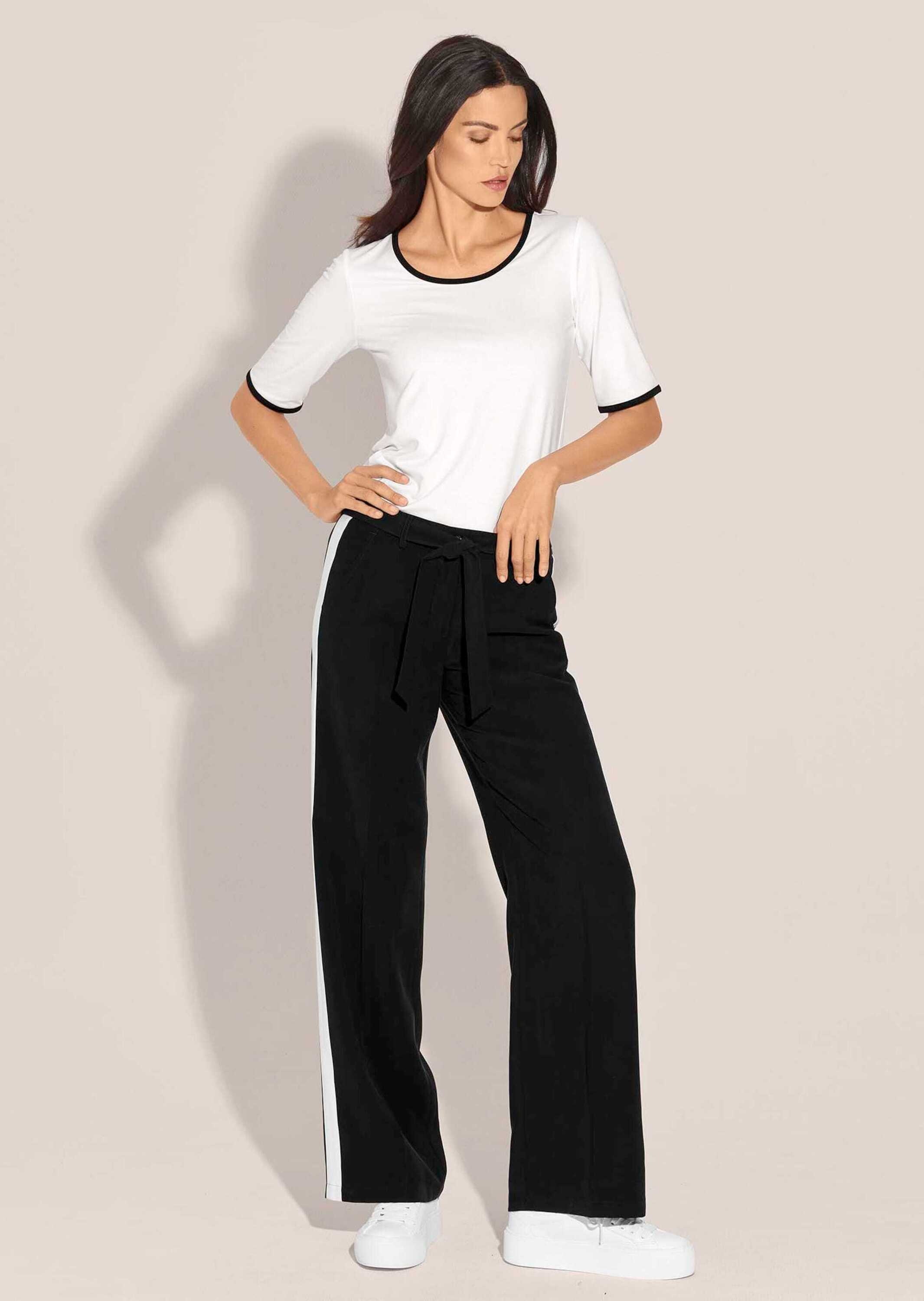 MADELEINE Kurzarmshirt »Shirt Halbarm-Shirt mit kontraststarken Paspeln«