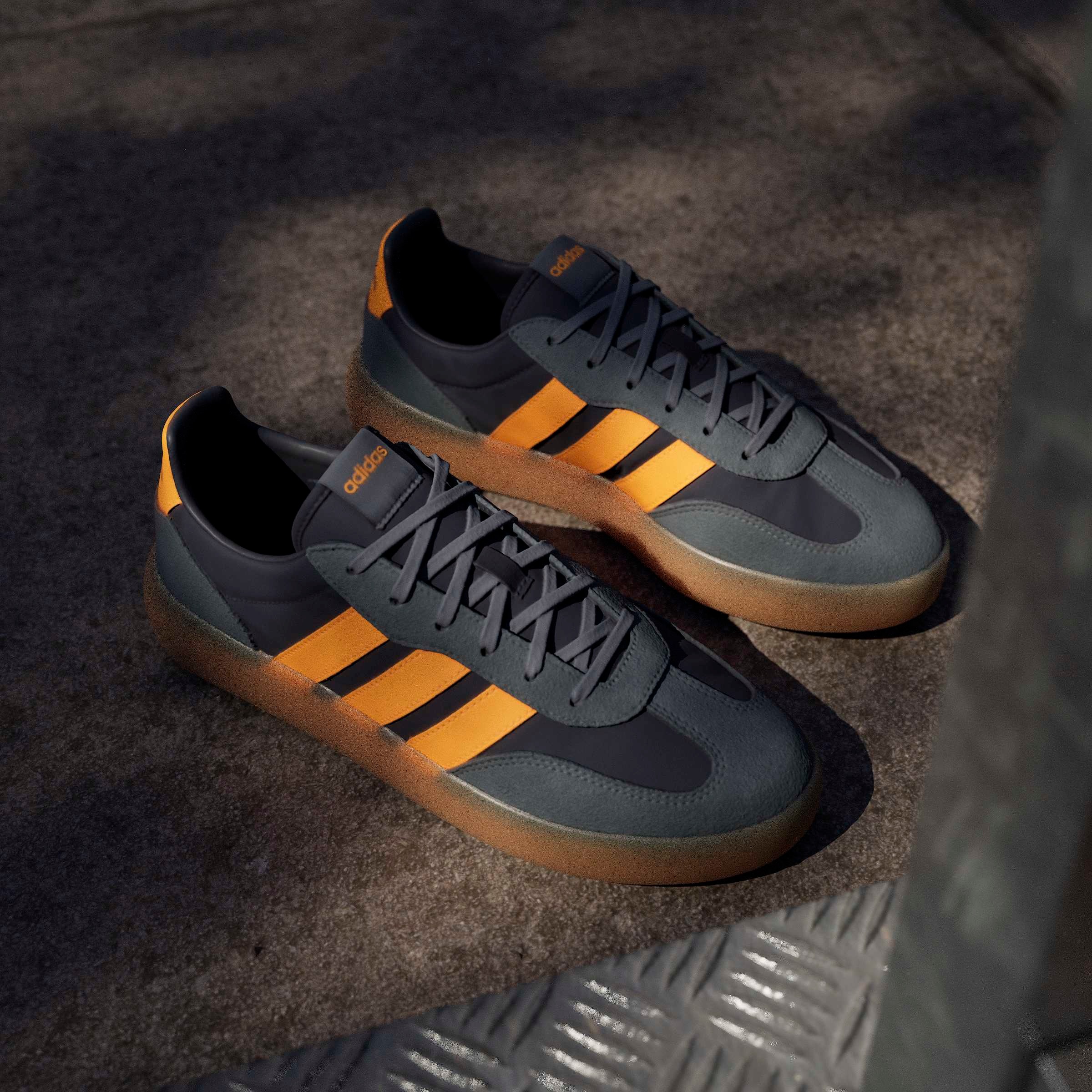 adidas Sportswear Sneaker »BARREDA DECODE«  inspiriert vom Design des adidas handball spezial
