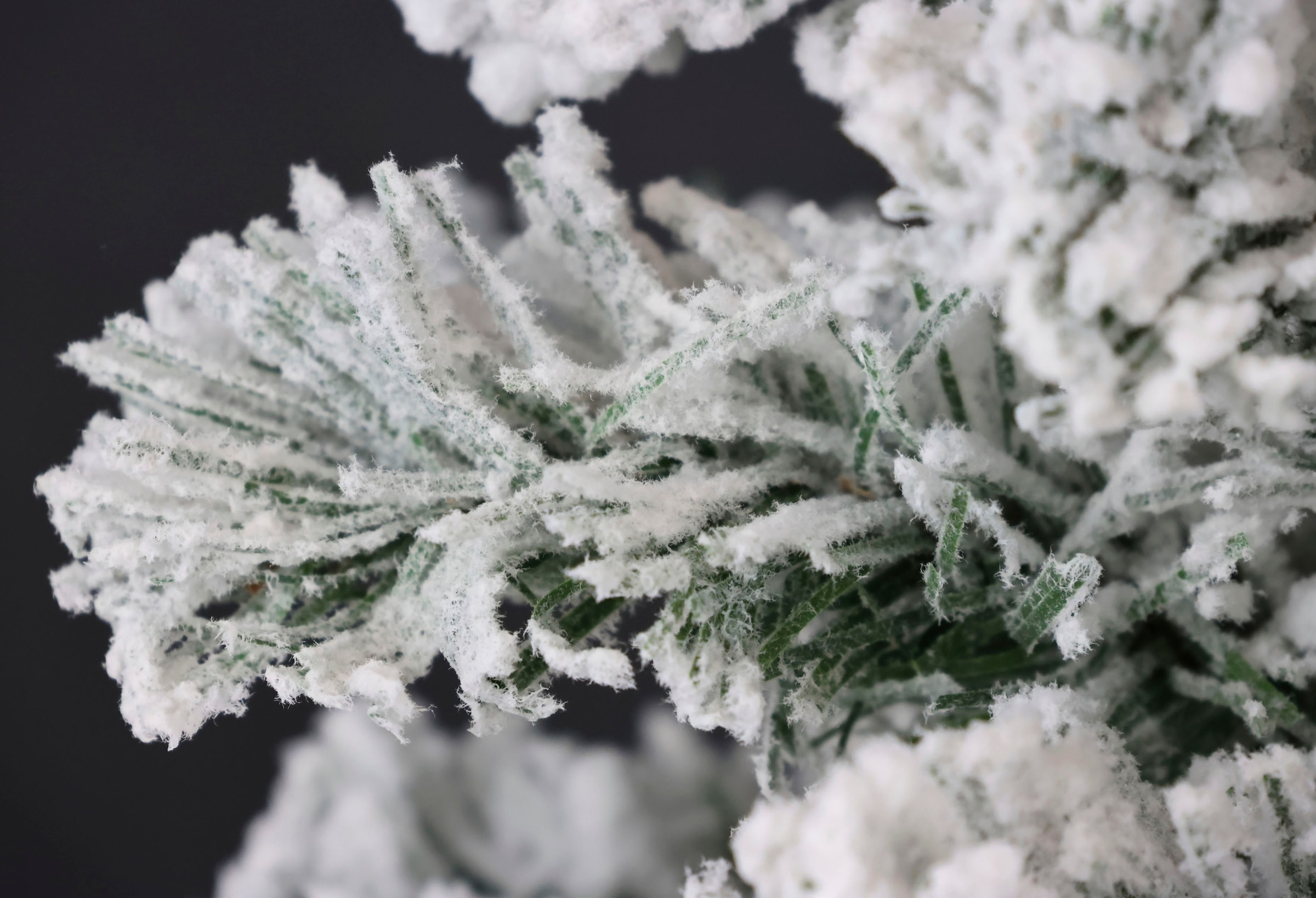 I.GE.A. Dekobaum »Weihnachtsdeko, Weihnachtsbaum«, Tannenbaum auf Holzfuß  mit Kunstschnee 38 cm bestellen online bei OTTO