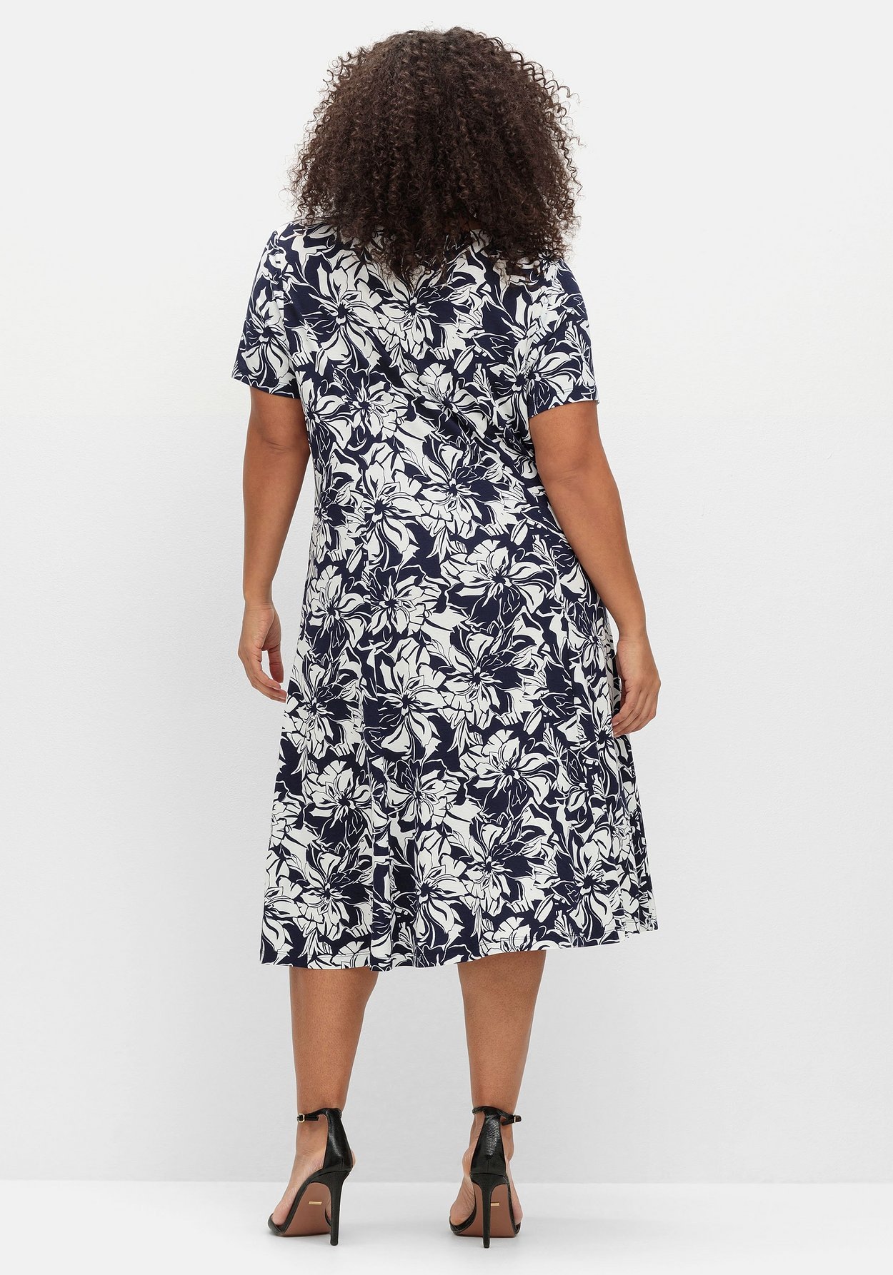 Sheego Jerseykleid »Jerseykleid in A-Linie, mit Blumenprint«