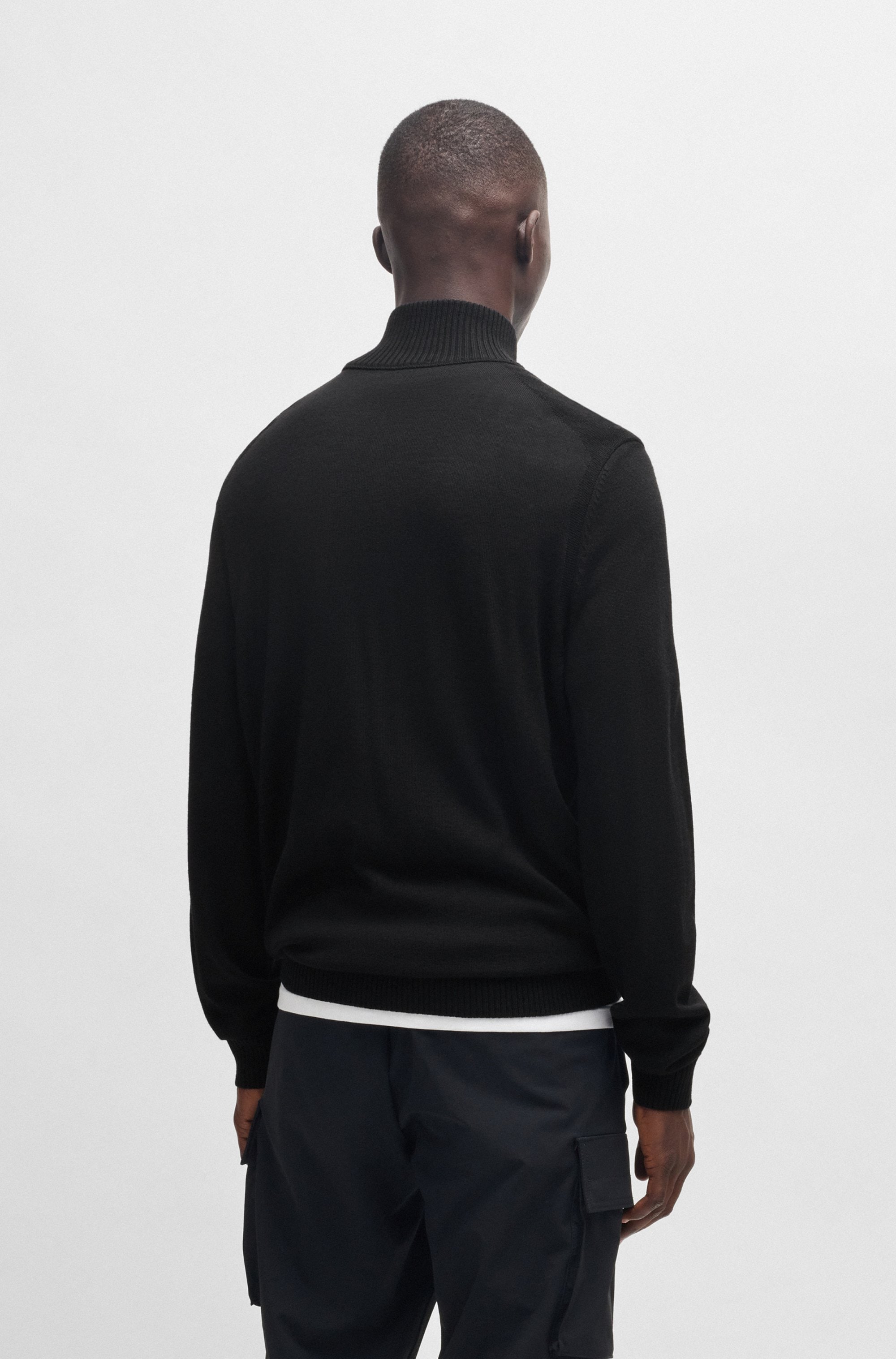 BOSS ORANGE Strickjacke »Avac« mit Logostickerei auf der Brust