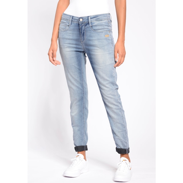 GANG Relax-fit-Jeans »94Amelie«, in cooler Used Waschung online bei OTTO