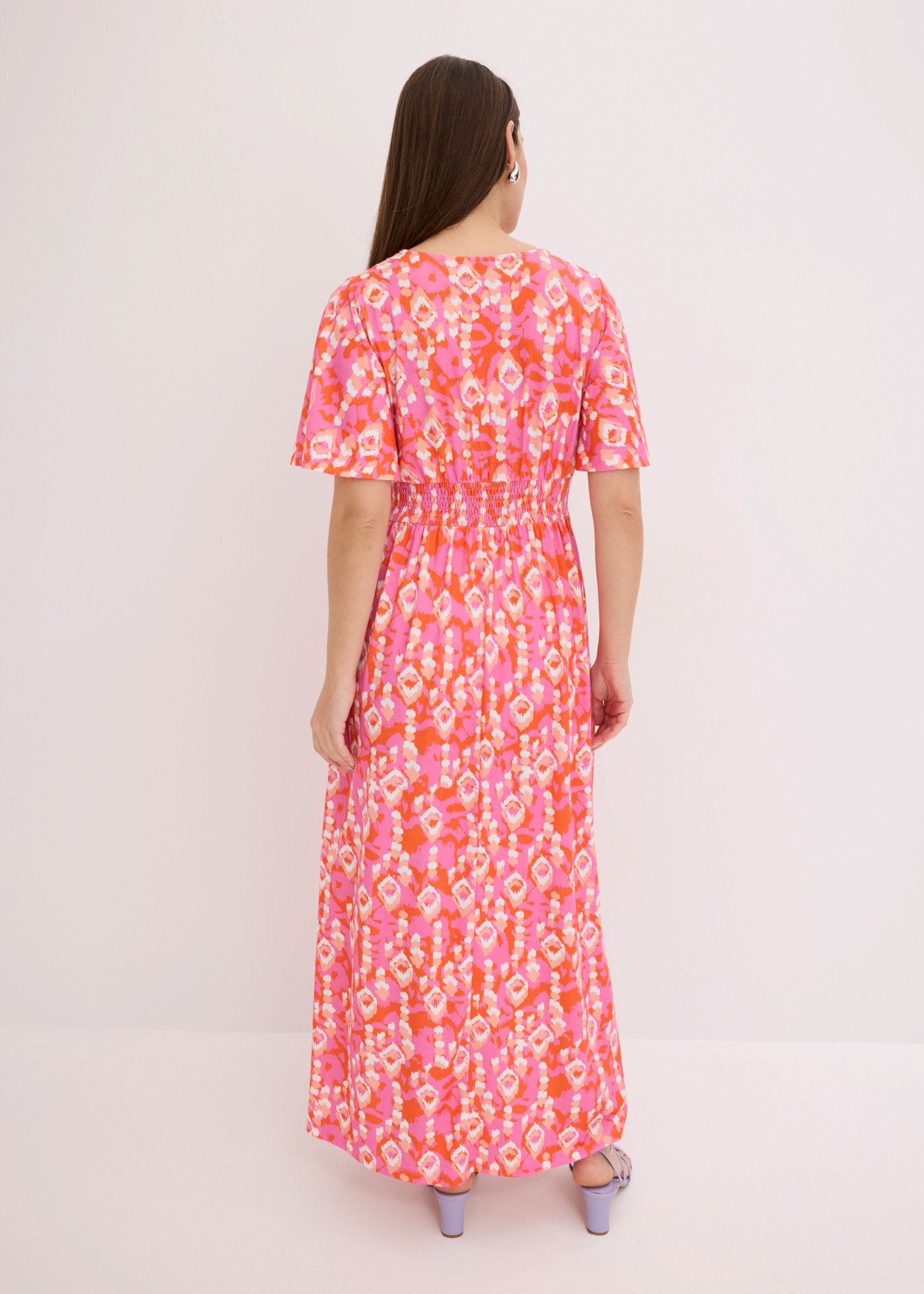 bonprix Maxikleid ausgestellte Passform, tiefer V-Ausschnitt, Halbarm-Design