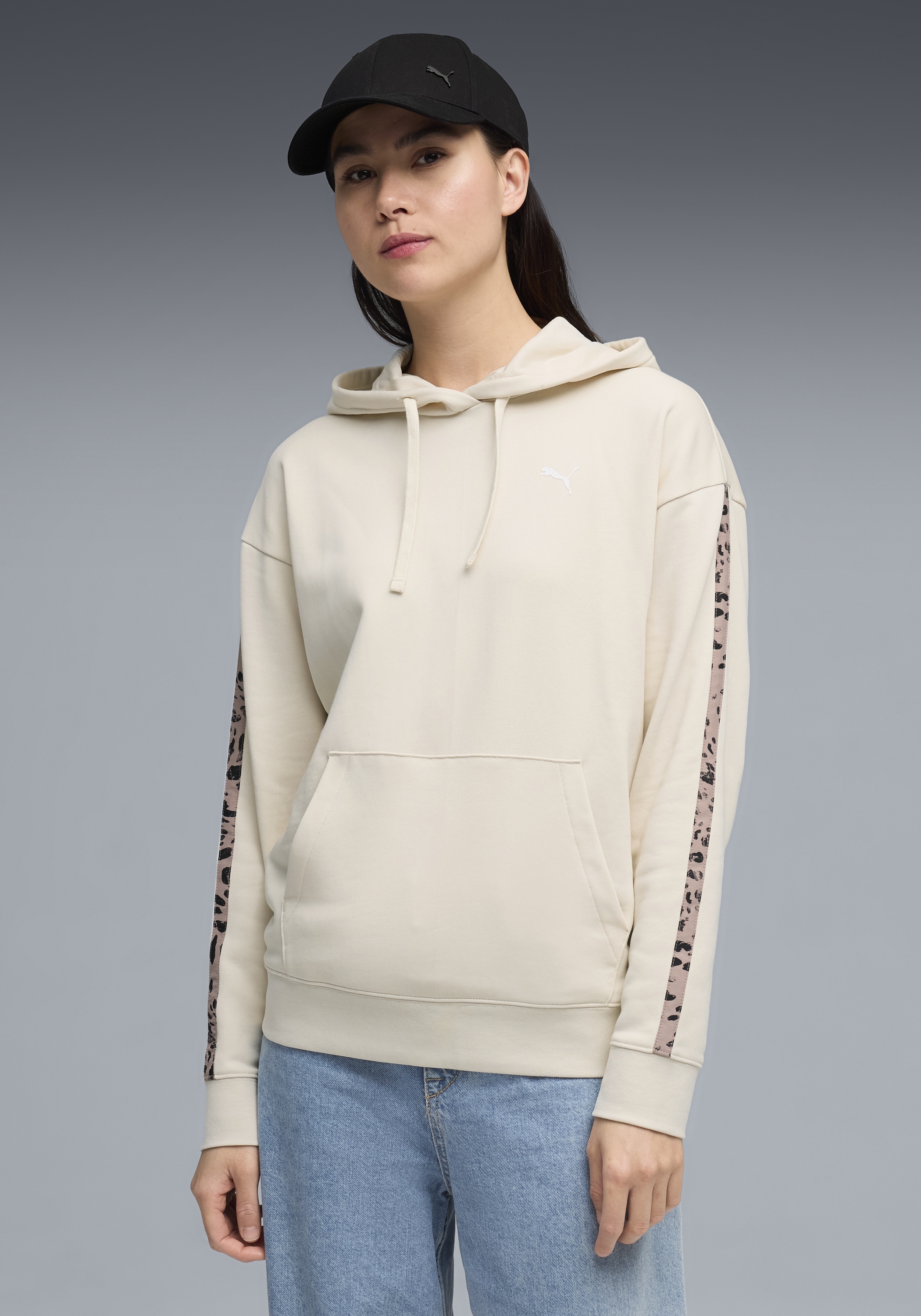PUMA Kapuzensweatshirt »ESS GRAPHIC ANIMAL COMFORT HOODIE TR«, mit Kängurutasche, mit Print-Applikation, aus Baumwollmischung
