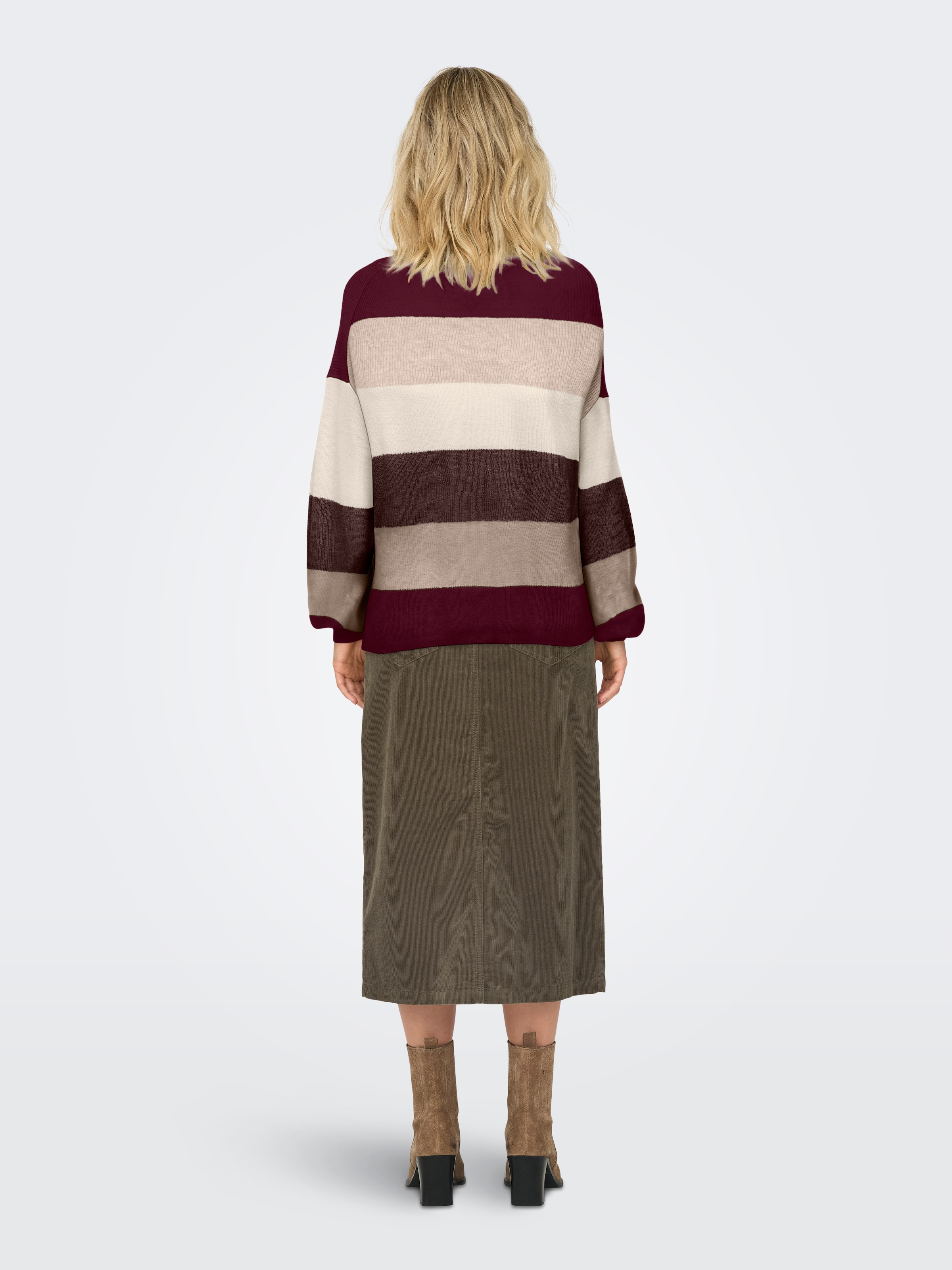 ONLY Strickpullover »ONLATIA L/S STRIPE PULLOVER KNT NOOS«, mit dem auffälligen Streifenmuster