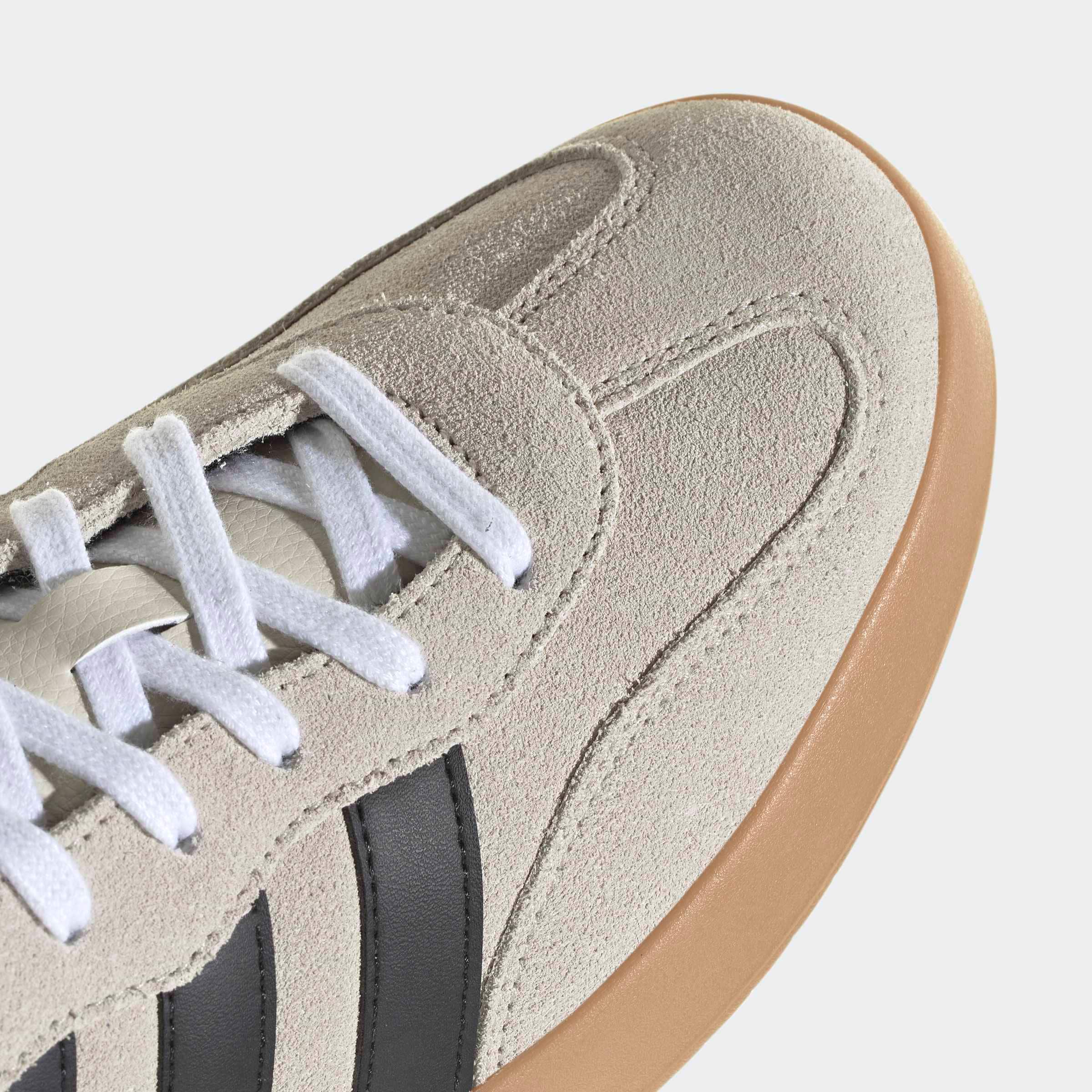 adidas Sportswear Sneaker »BARREDA«  inspiriert vom Design des adidas handball spezial