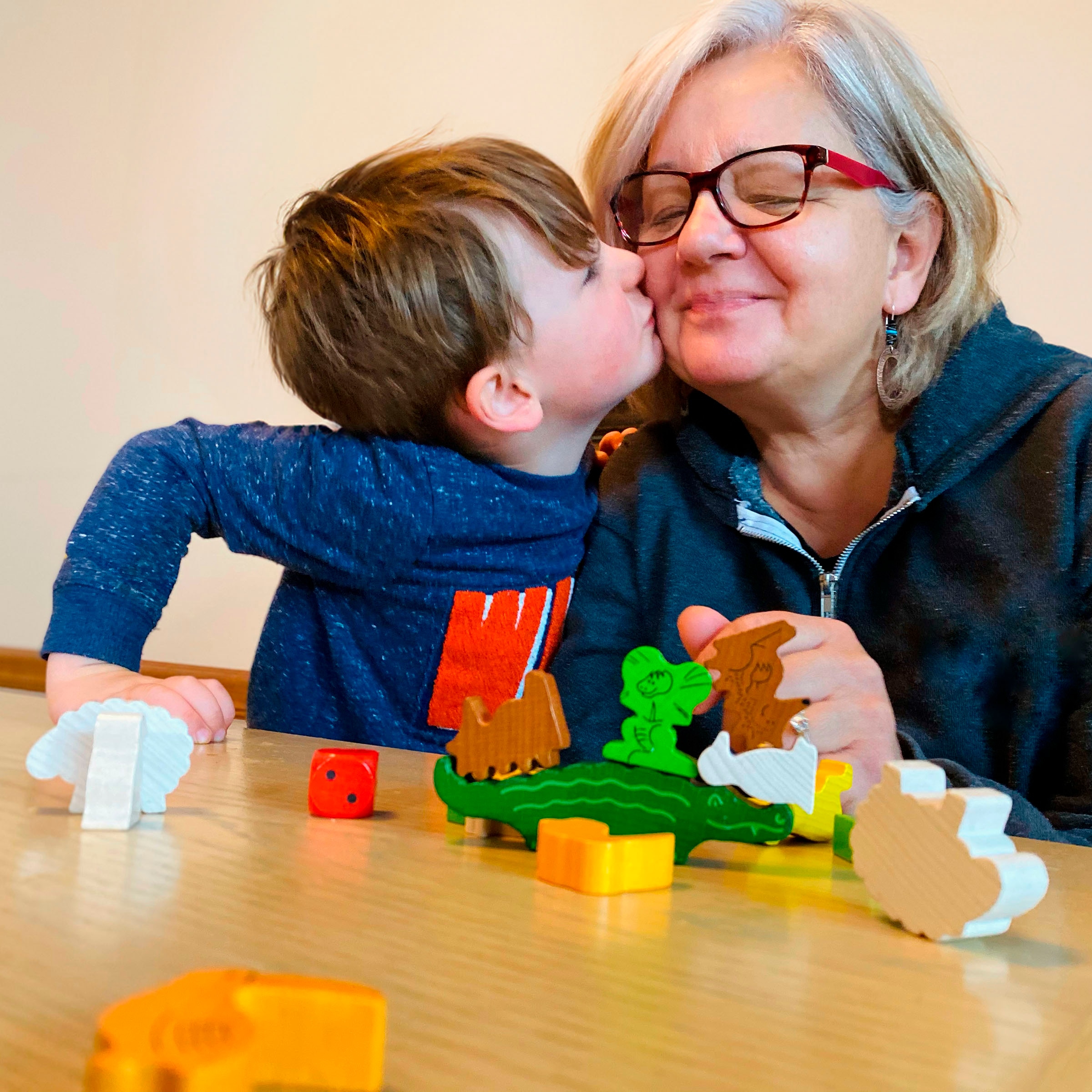 Haba Spiel »Tier auf Tier - Der Klassiker unter den Stapelspielen«