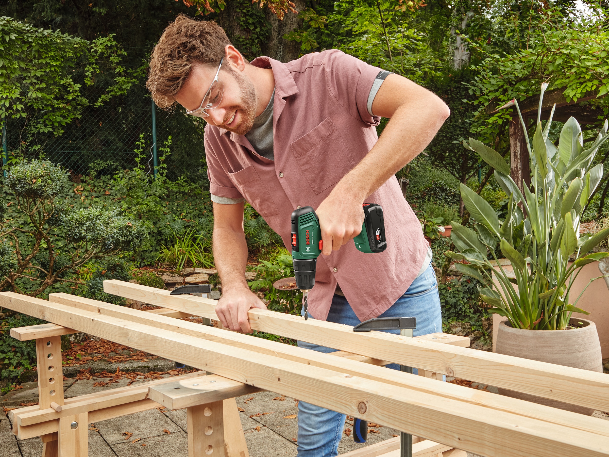 Bosch Home & Garden Akku-Bohrschrauber »EasyDrill 18V-40«, Inkl. Koffer, mit Akku 18V/2Ah und Ladegerät
