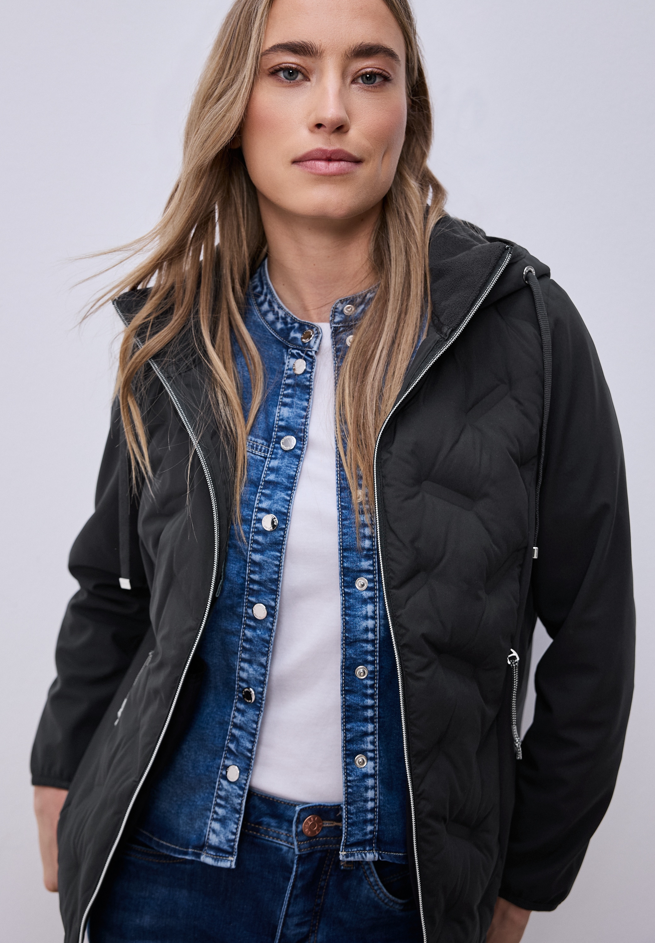 STREET ONE Steppjacke mit Kapuze mit Kapuze und Strukturmix