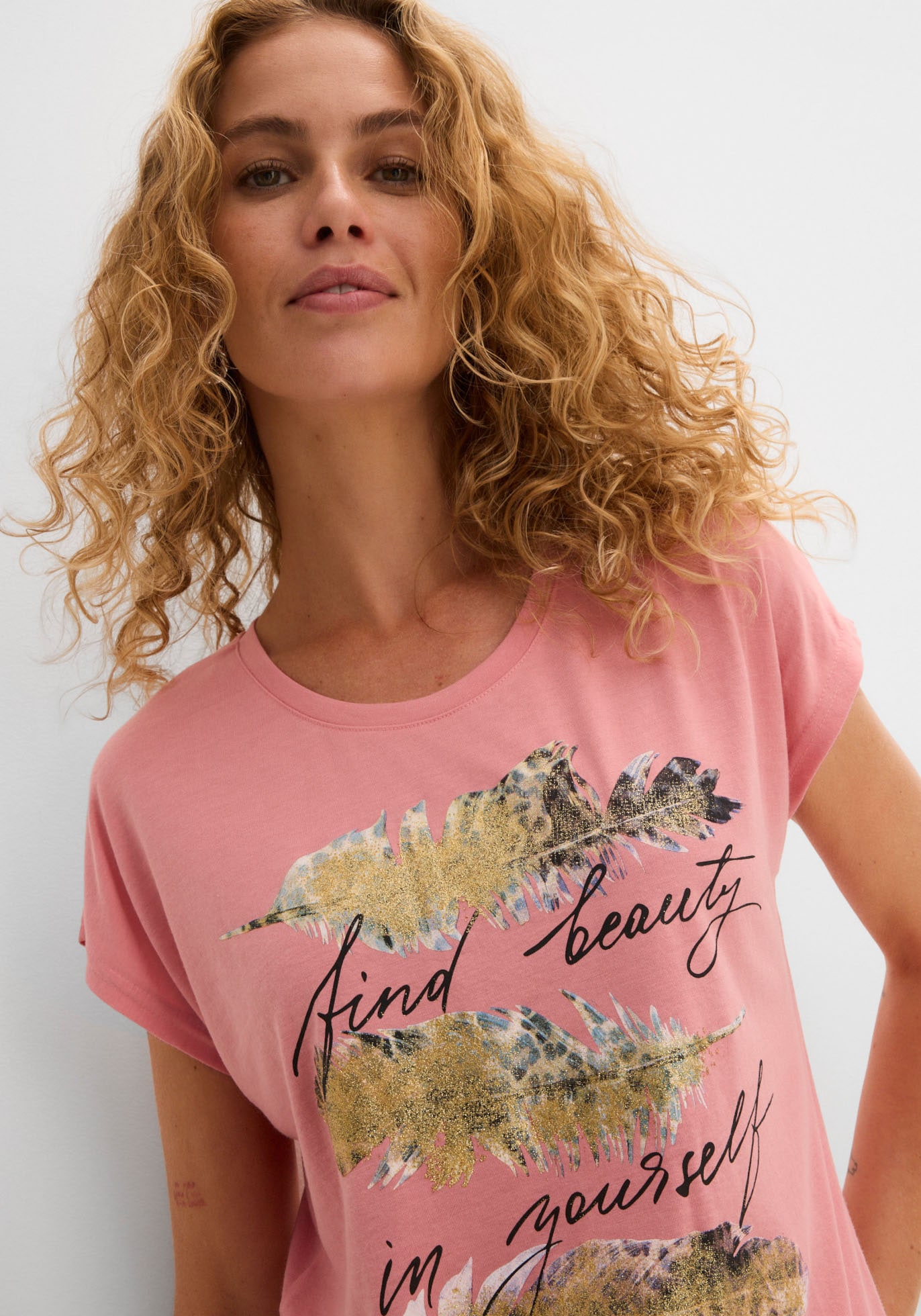 bonprix T-Shirt »T-Shirt mit Glitzerdruck« schmale Passform, Kurzarm, mit Glitzerdruck
