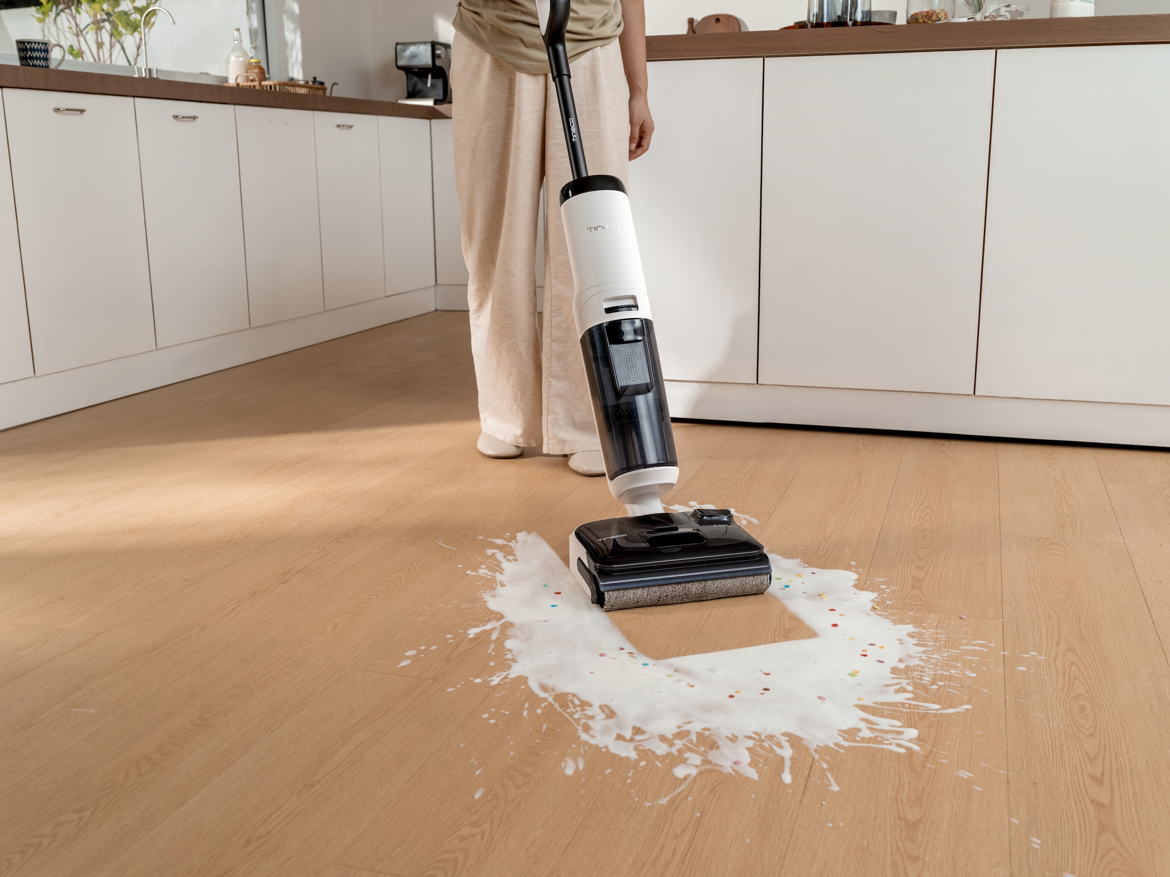 Tineco Nass-Trocken-Sauger »FLOOR ONE S5 Max 22.000pa Saugleistung, 85° Grad Selbstreinigung« Anti Allergiker HEPA Filter, nur 13,5cm hoch