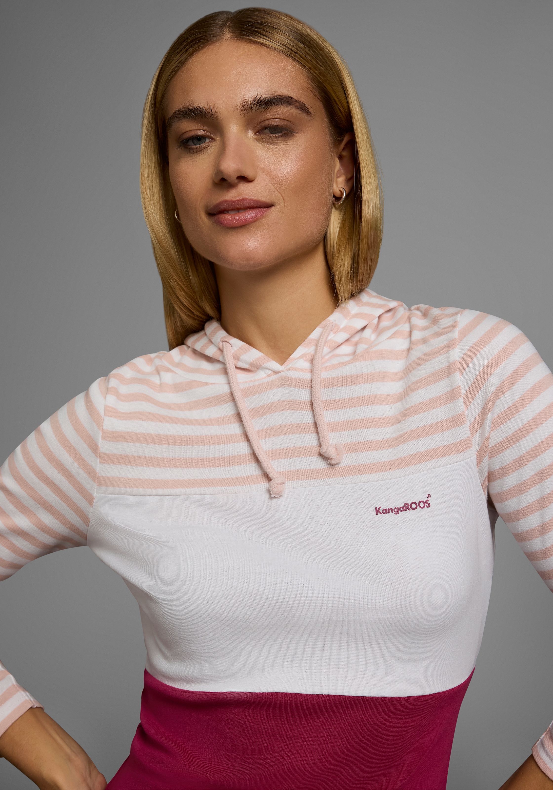 KangaROOS Kapuzenshirt, Langarm, sehr figurbetont, mit Colourblocking-Optik
