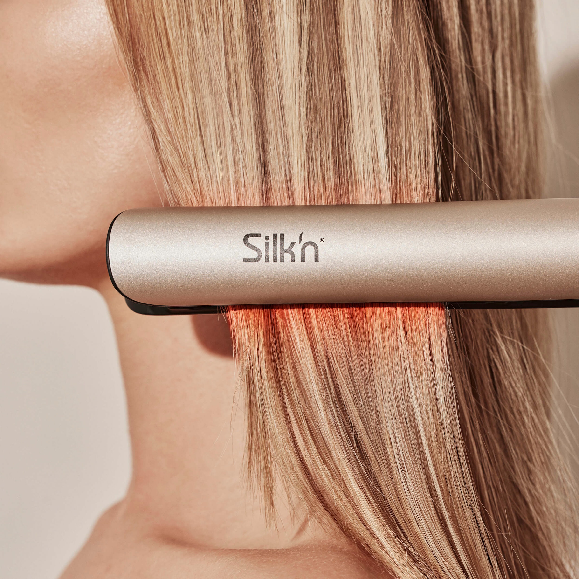 Silk'n Glätteisen »SilkyStraight«, mit Infrarot, Titanplatten, kurze Aufheizzeit