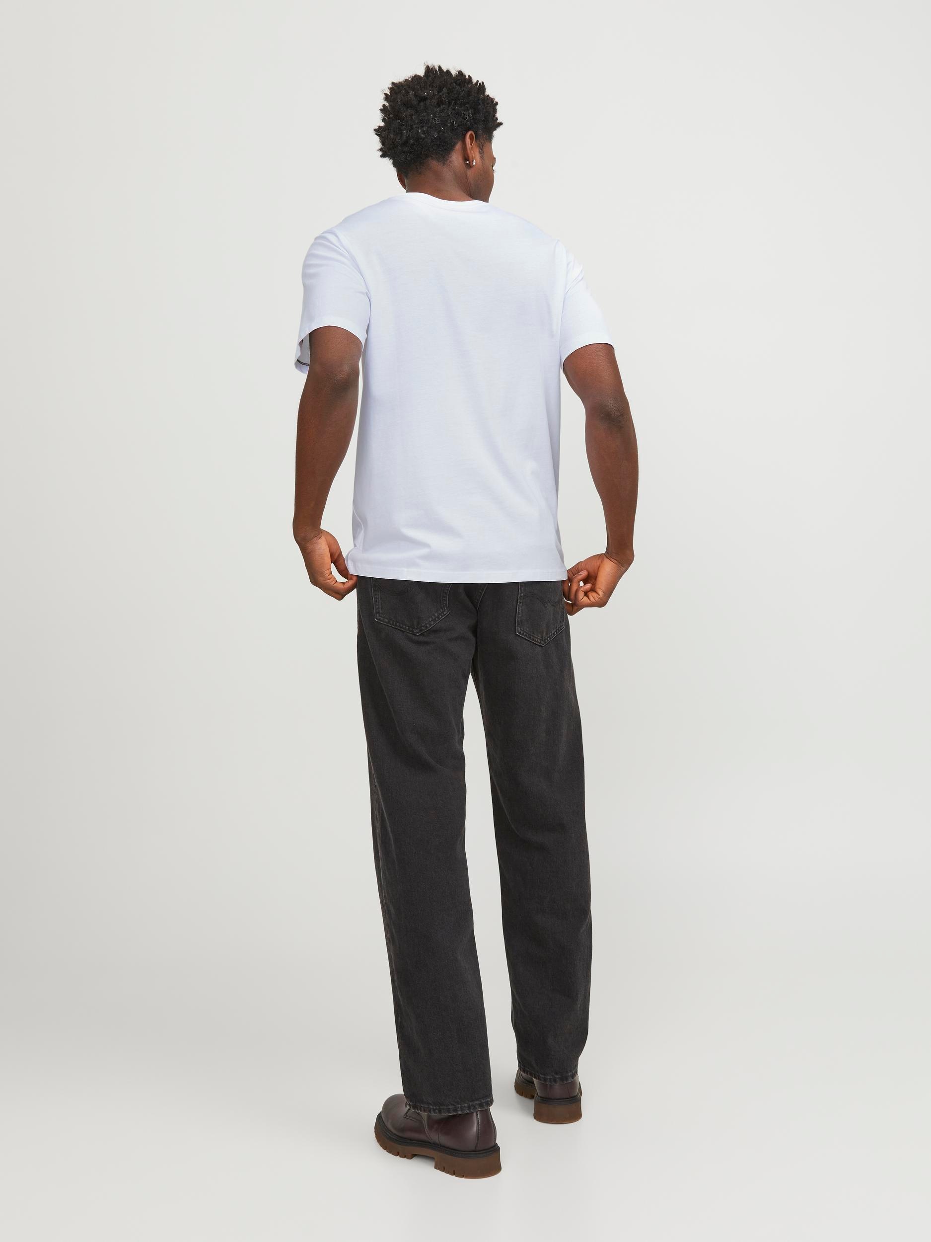Jack & Jones Rundhalsshirt »JJEPAULOS TEE SS CREW NECK NOOS«, mit Logo Stickerei