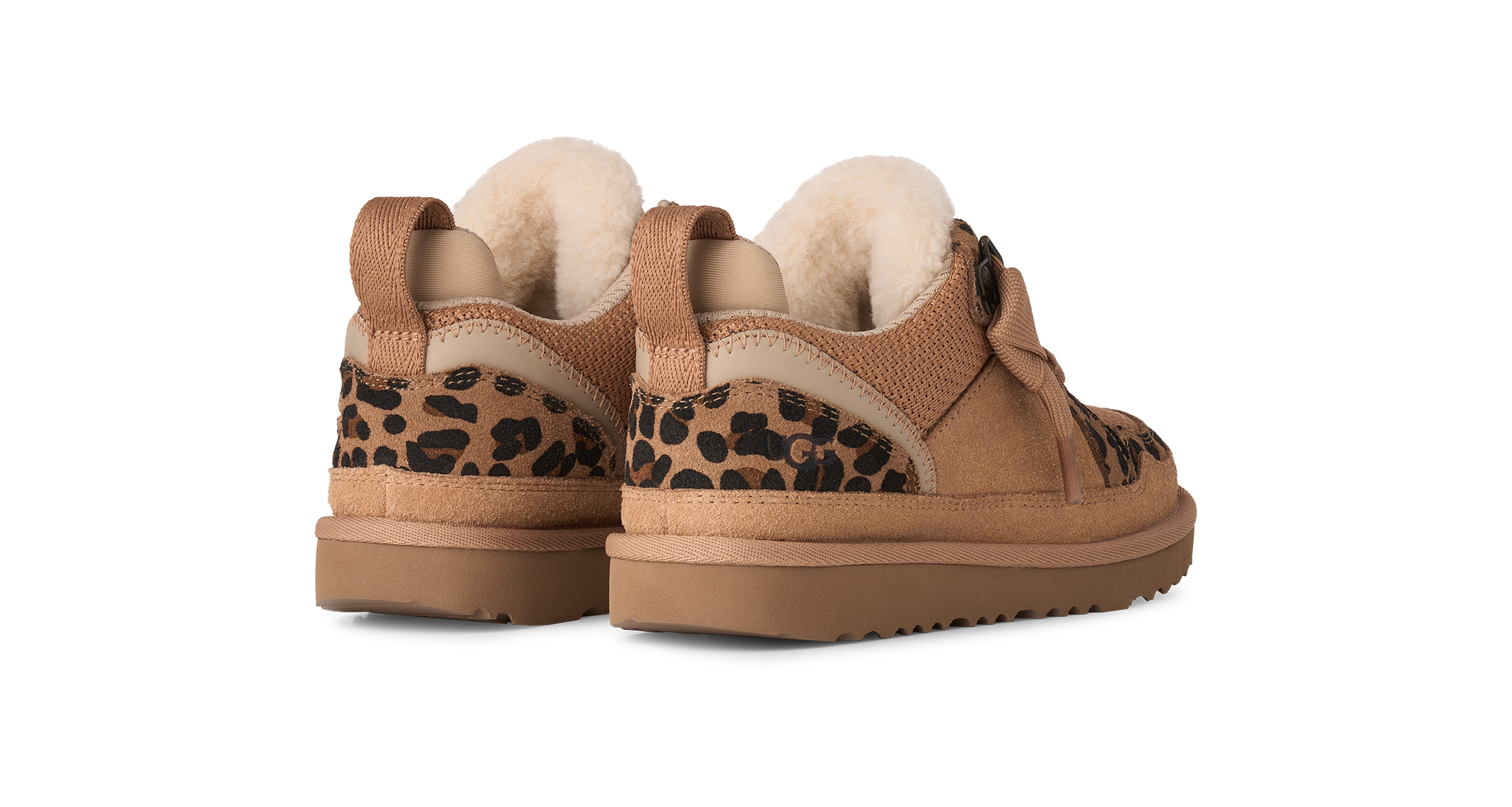 UGG Sneaker »K LOWMEL SPOTTED«  Schnürboots mit gepolsterter Lasche und Logoaufnäher