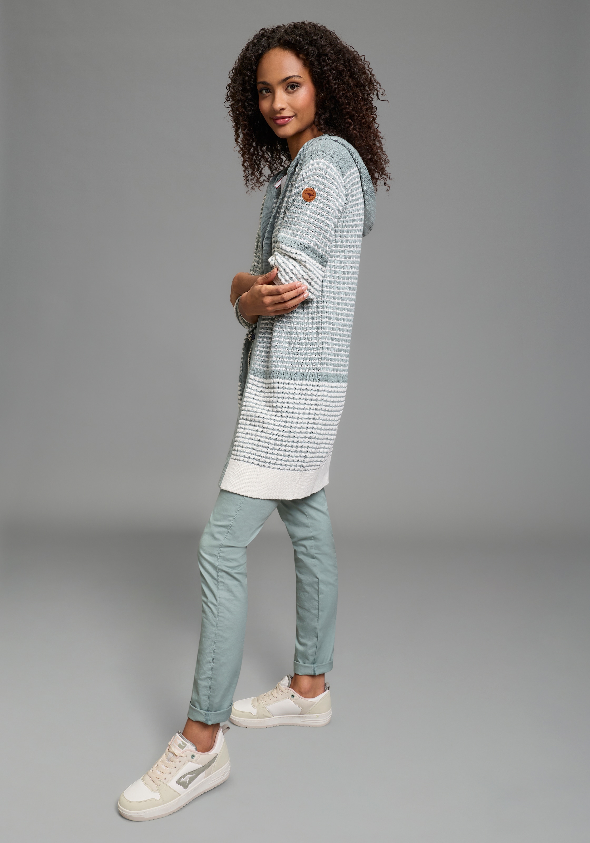 KangaROOS Kapuzenstrickjacke mit angesagtem Strickmuster