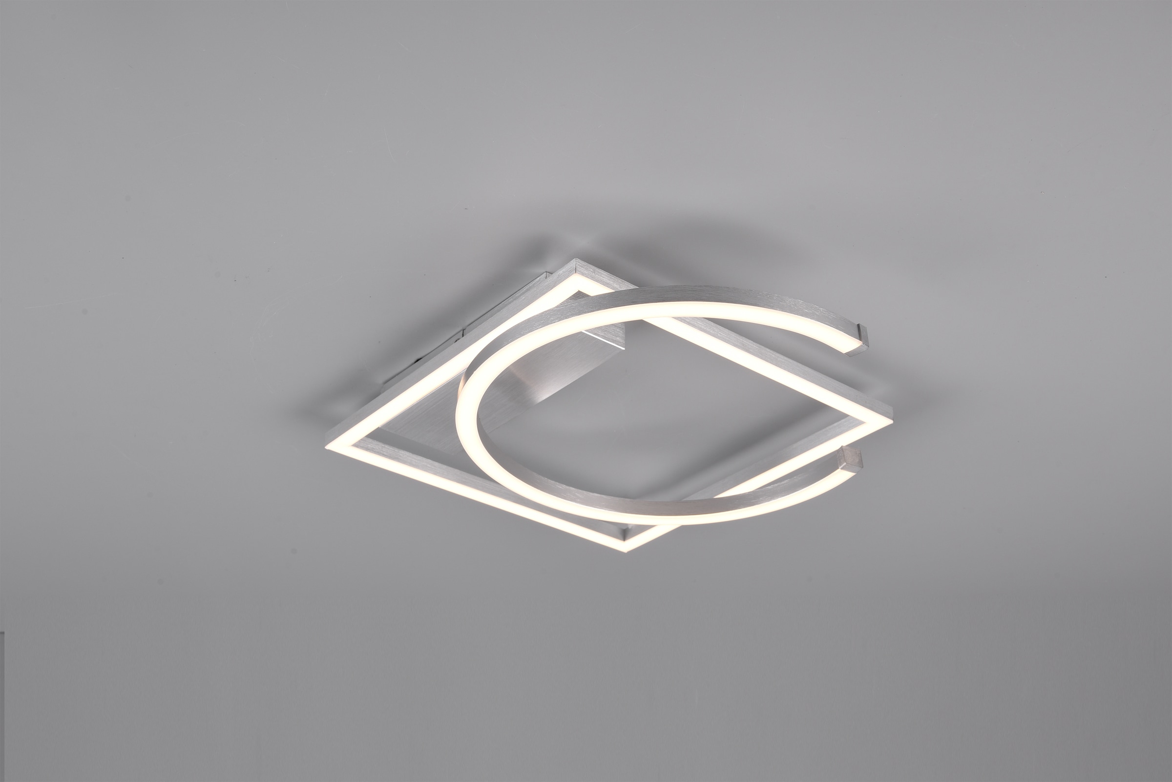 TRIO Leuchten LED Deckenleuchte »PIVOT«, rundes Mittelteil drehbar