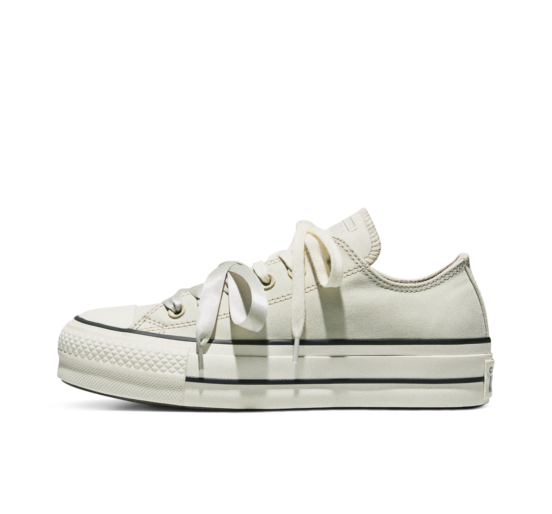 Converse Sneaker »CHUCK TAYLOR ALL STAR LIFT PLATFORM PEACHED CANVAS«  für den Alltag, mit profiliertem Laufsohlenprofil, mit Schnürung