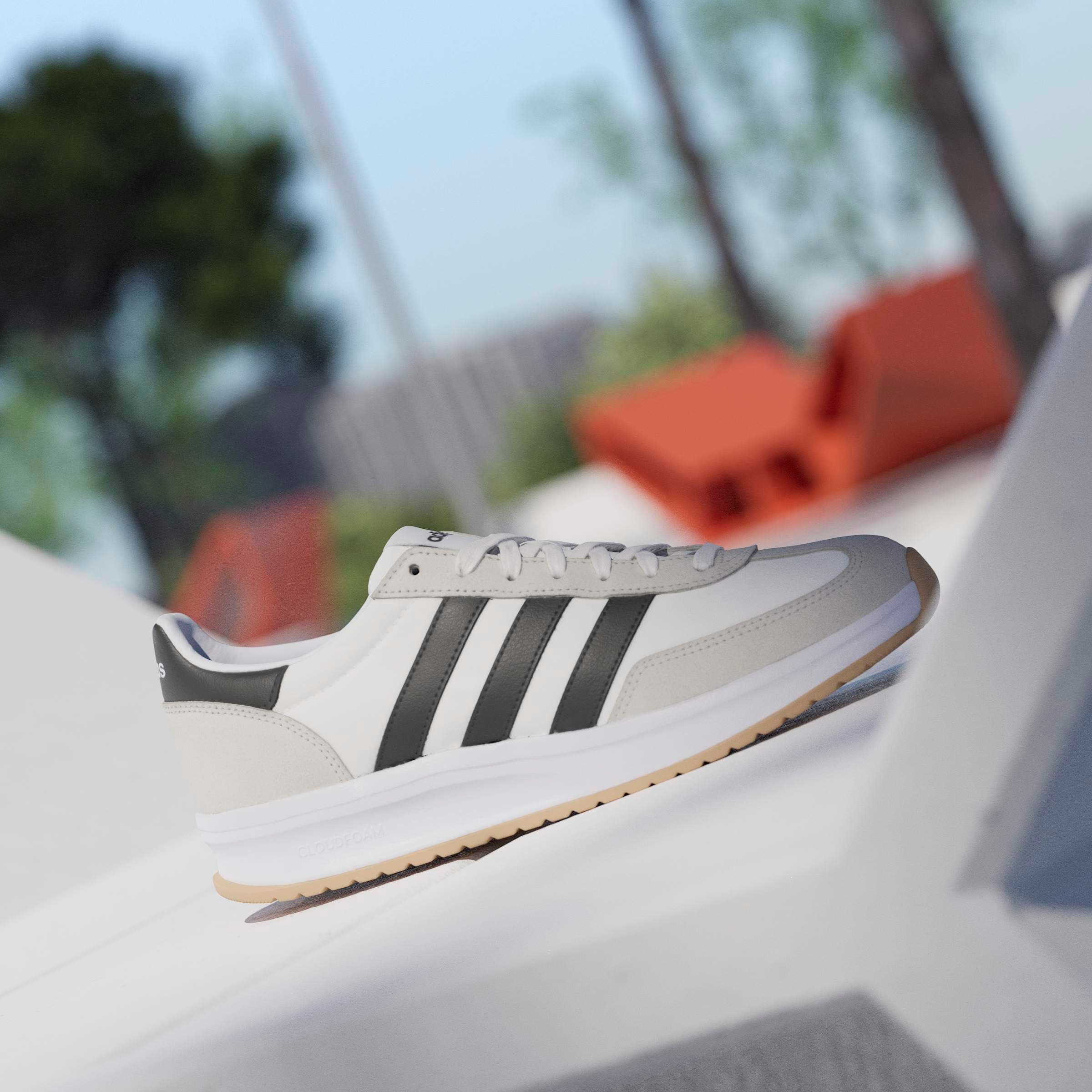adidas Sportswear Sneaker »RUN 70S 2.0«, inspiriert vom Design des adidas SL72