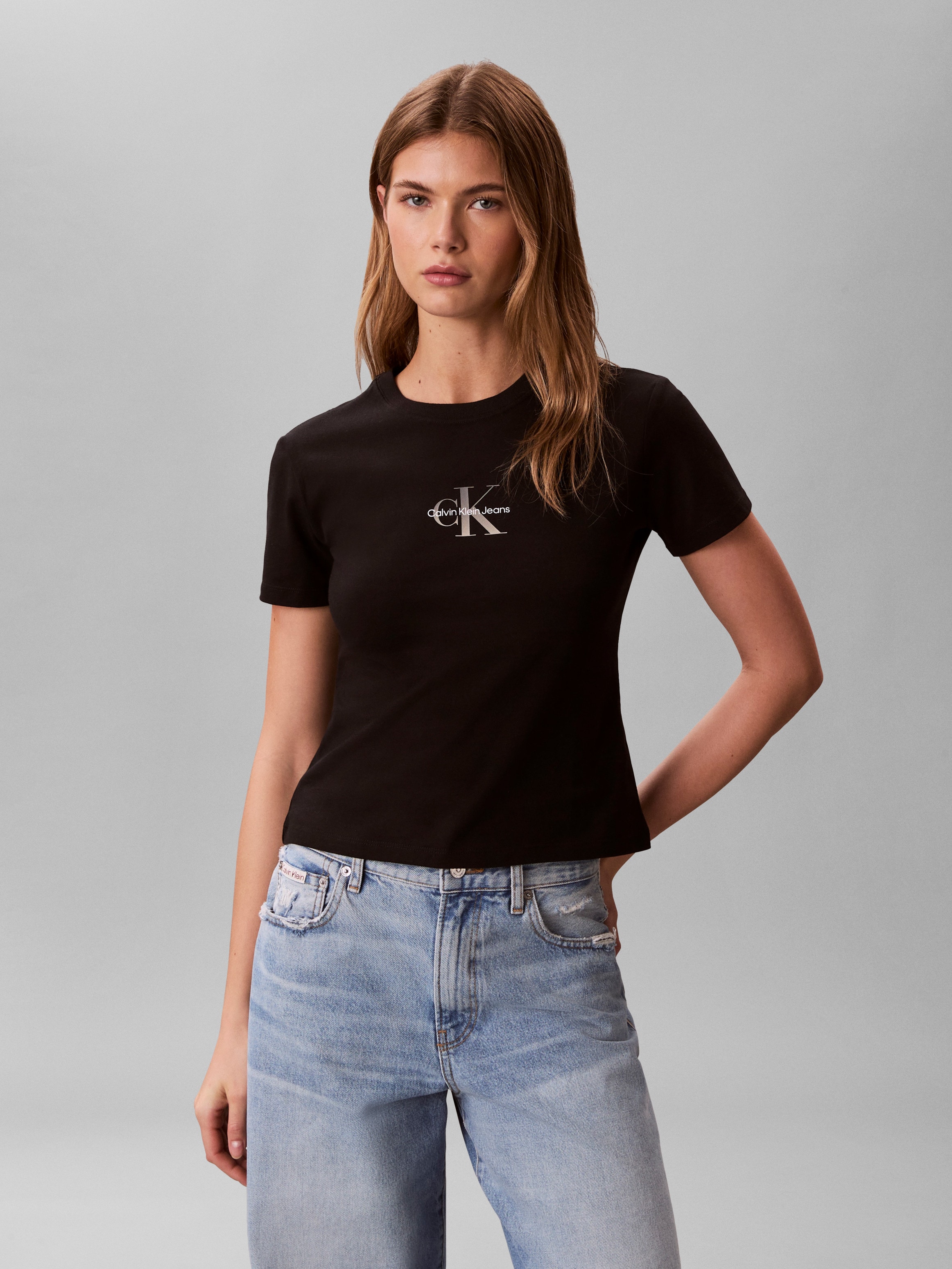 Calvin Klein Jeans T-Shirt »GRADIENT MONOLOGO SLIM TEE« Regular fit mit Rundhalsausschnitt